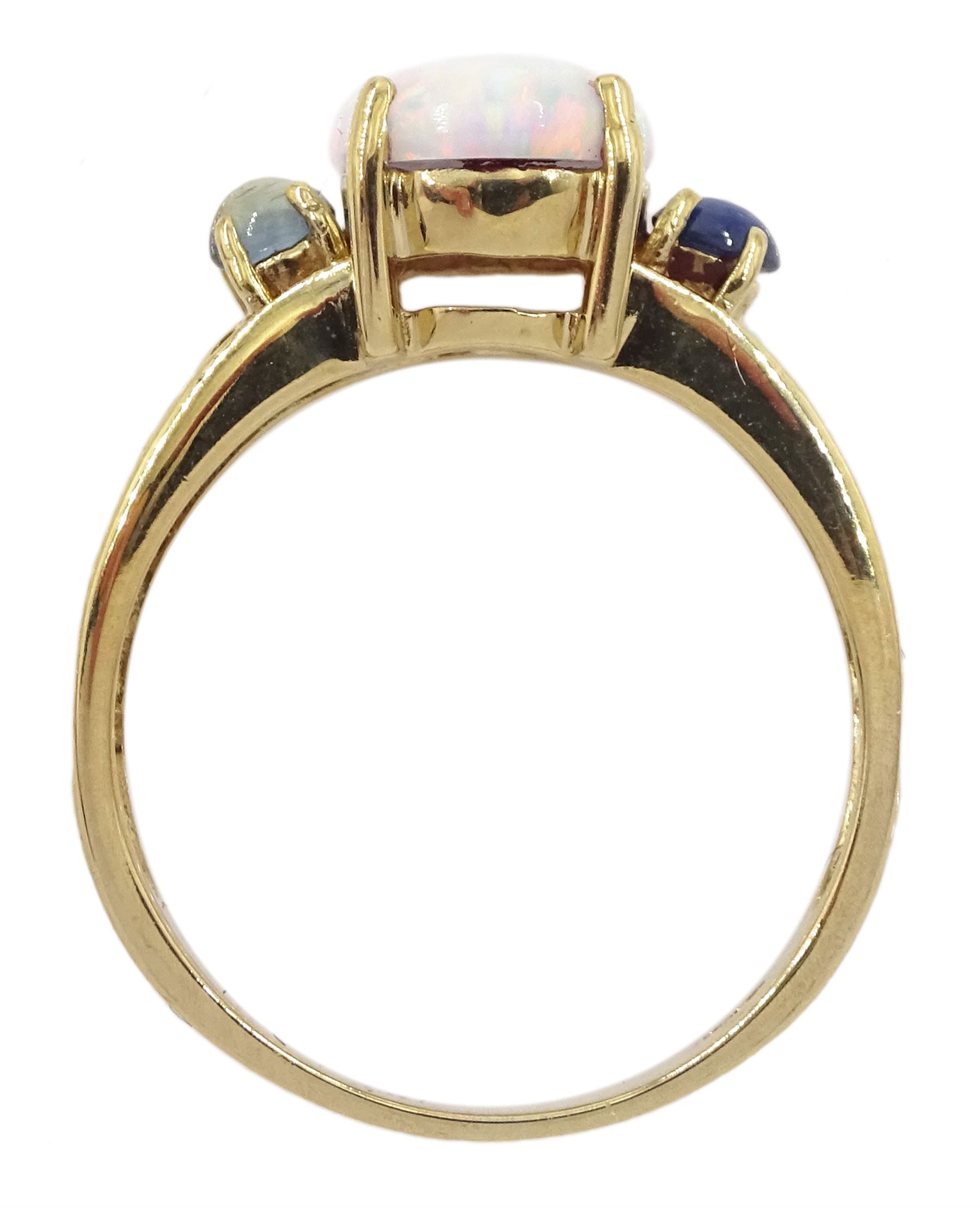 9ct gold three stone opal and sapphire ring - Image 4 of 4