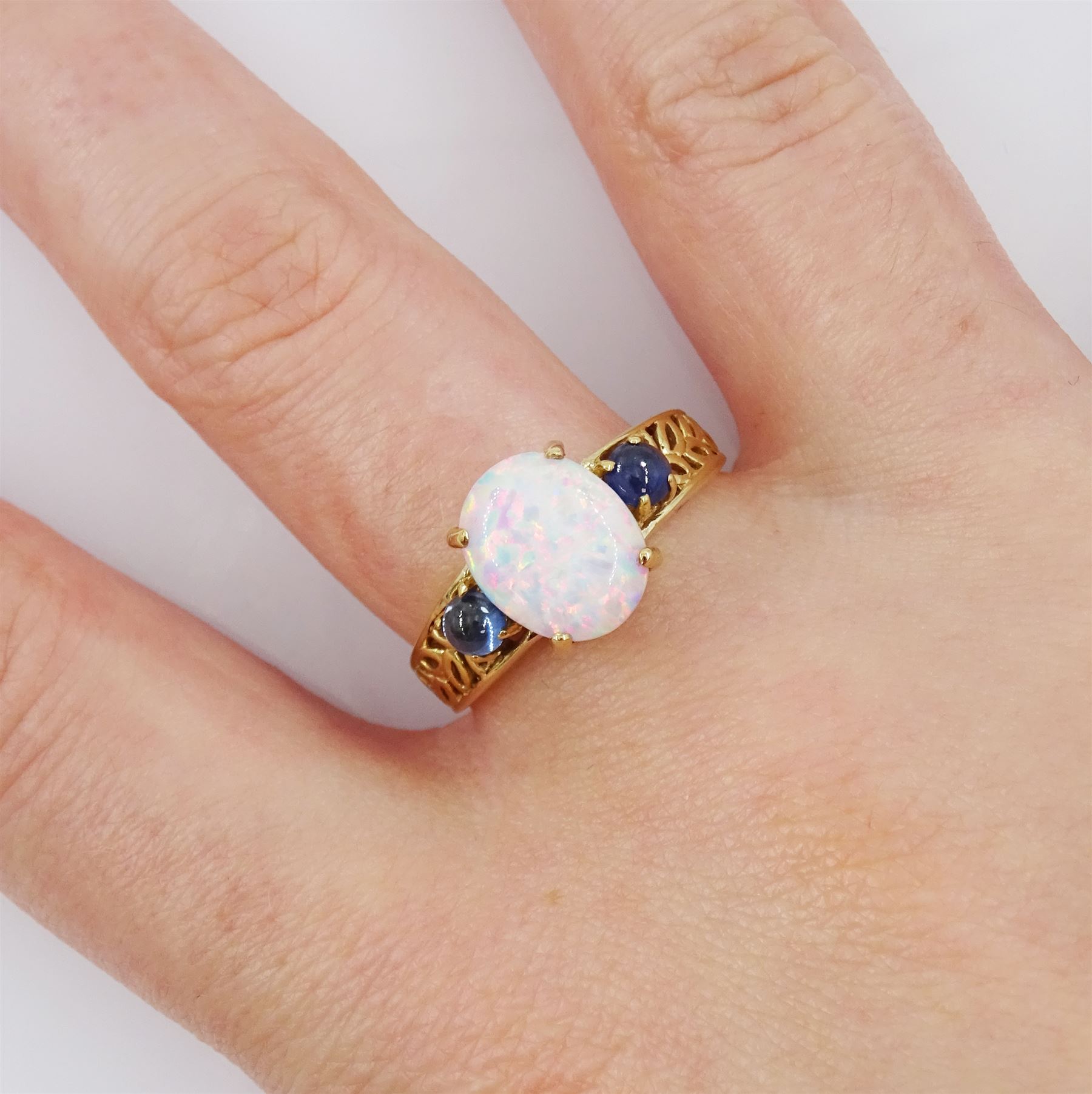 9ct gold three stone opal and sapphire ring - Image 2 of 4