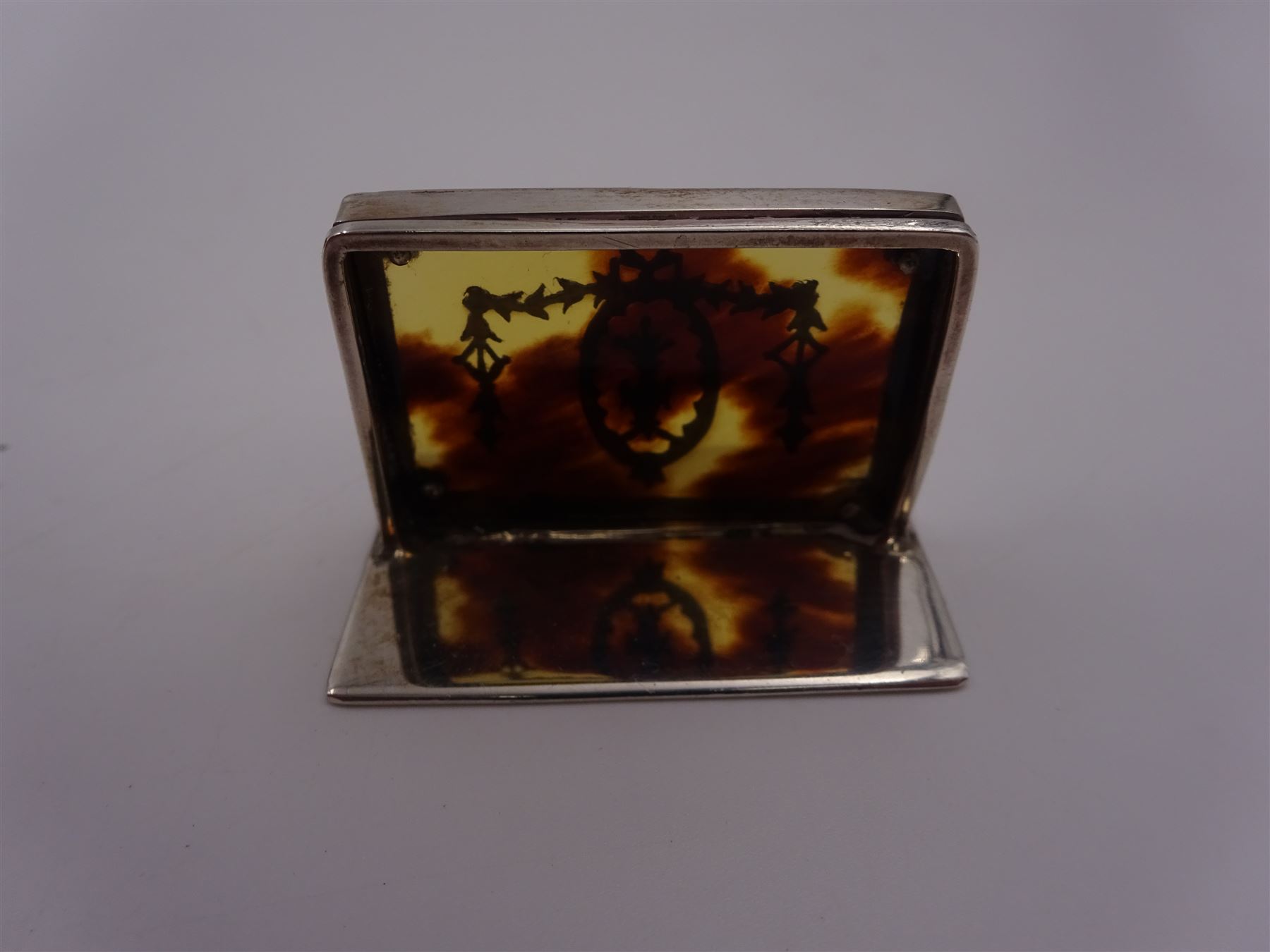 Set of six early 20th century silver mounted tortoiseshell place card holders by Asprey - Image 11 of 28