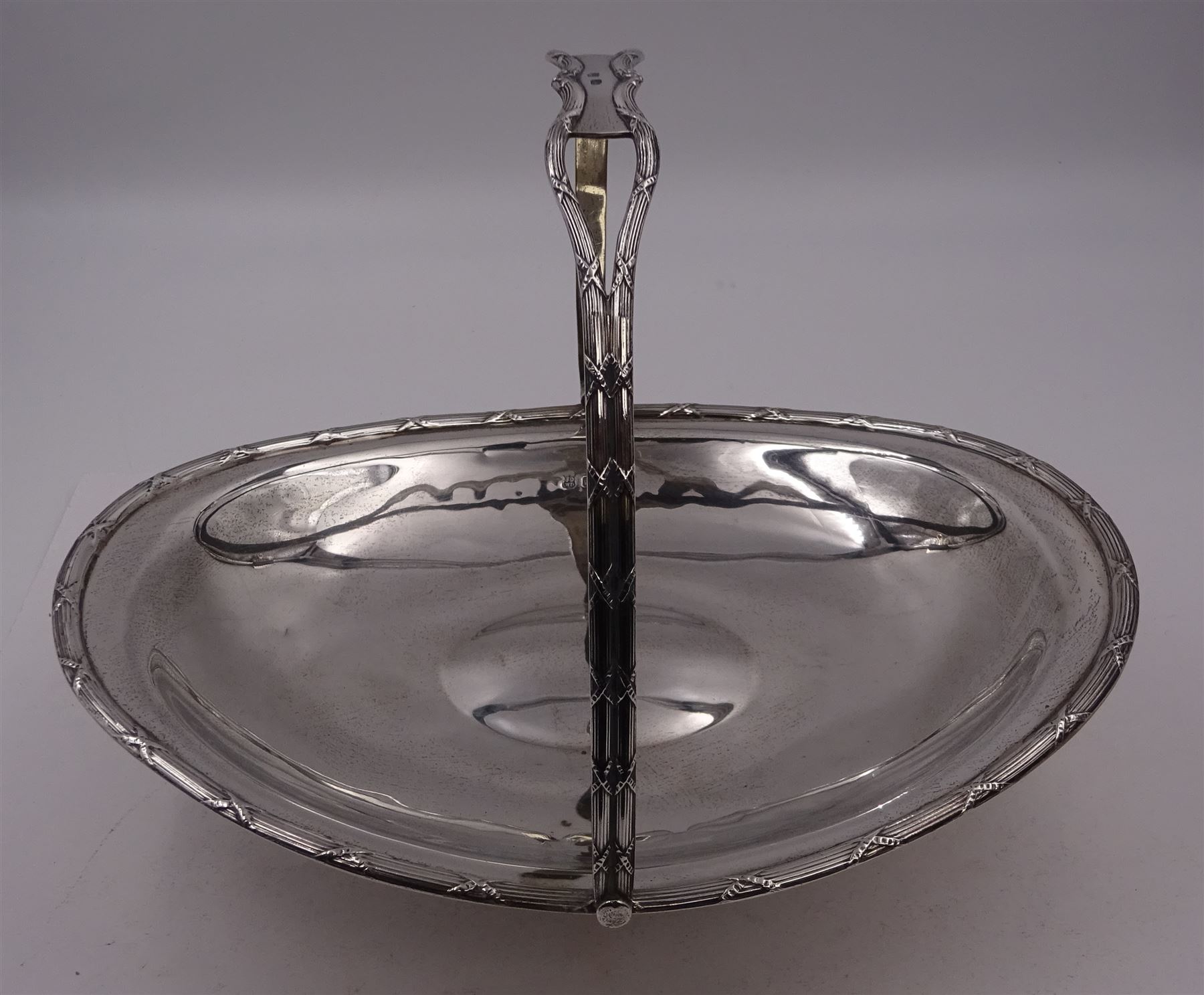 Late Edwardian silver swing handled basket - Image 2 of 8