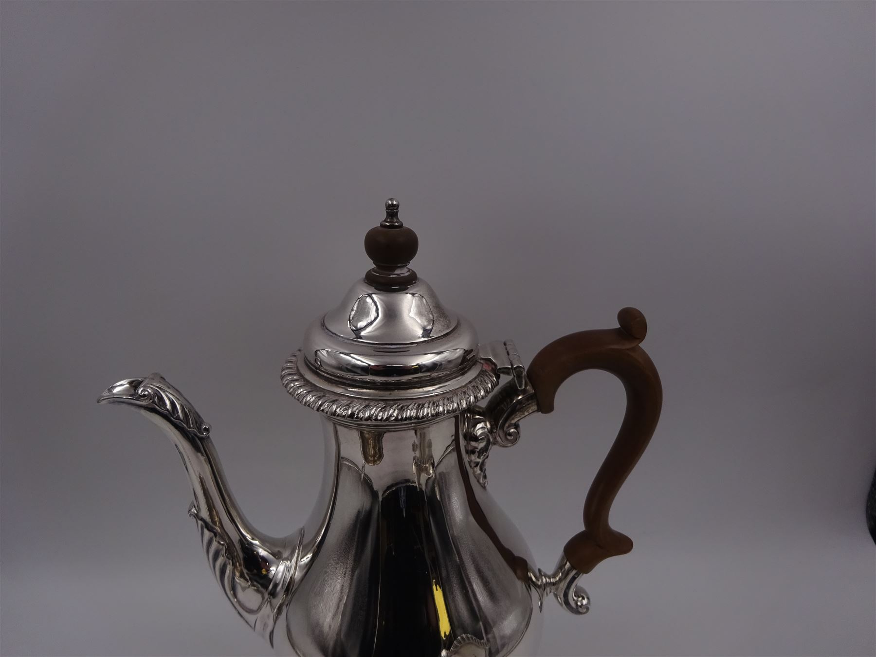 Mid 20th century three piece silver coffee service - Image 5 of 7