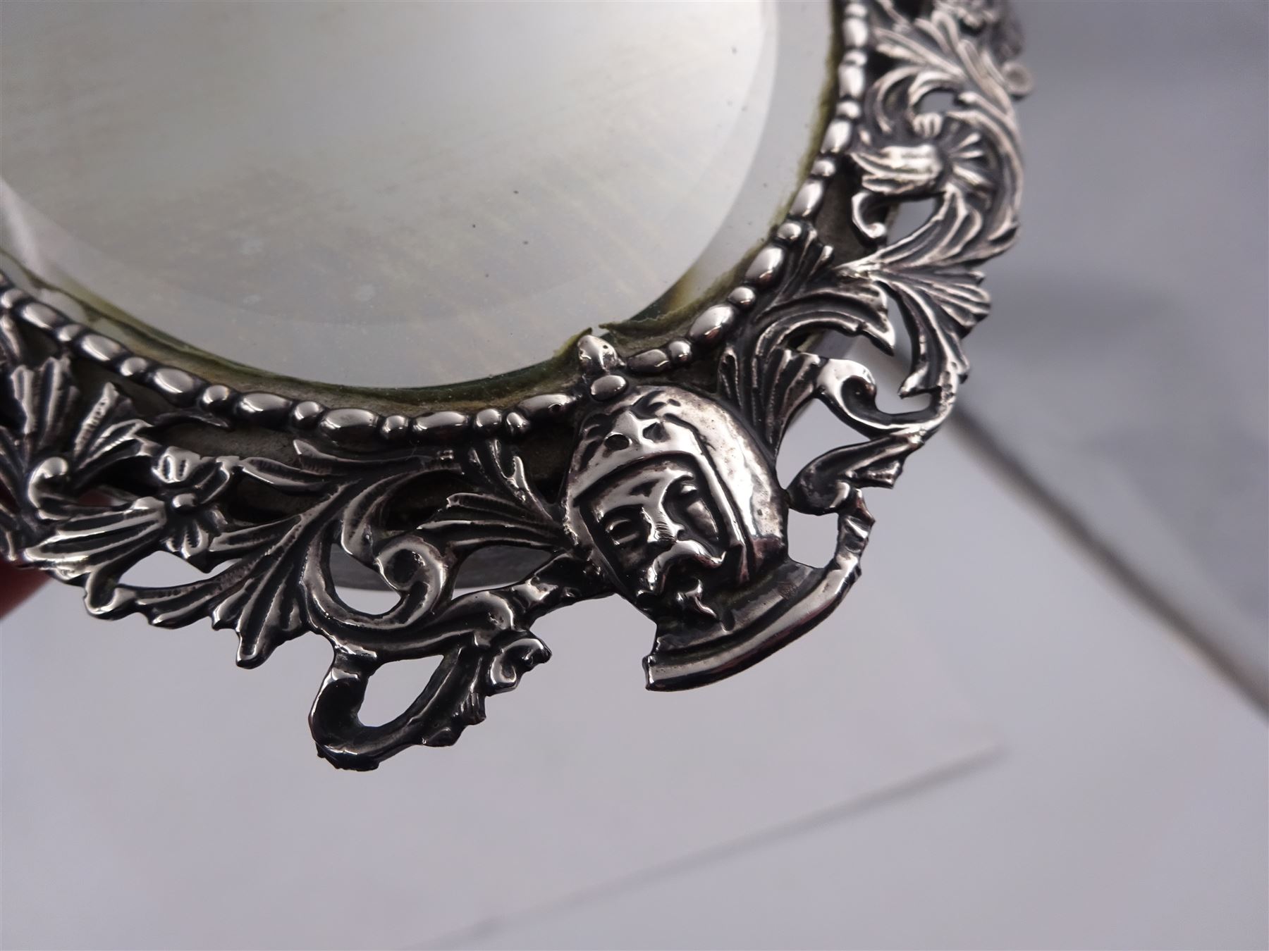 Continental silver miniature dressing table/wall mirror - Image 4 of 10