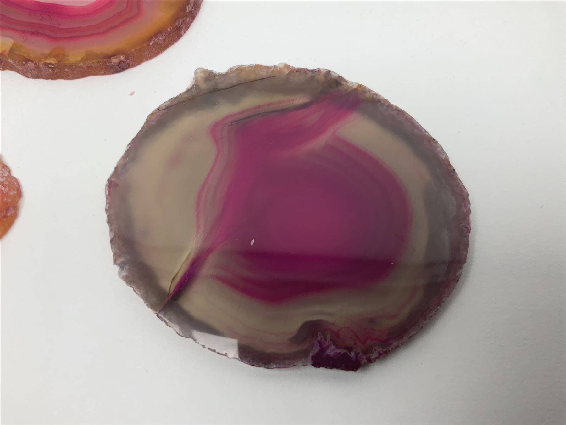 Five pink agate slices - Image 4 of 12