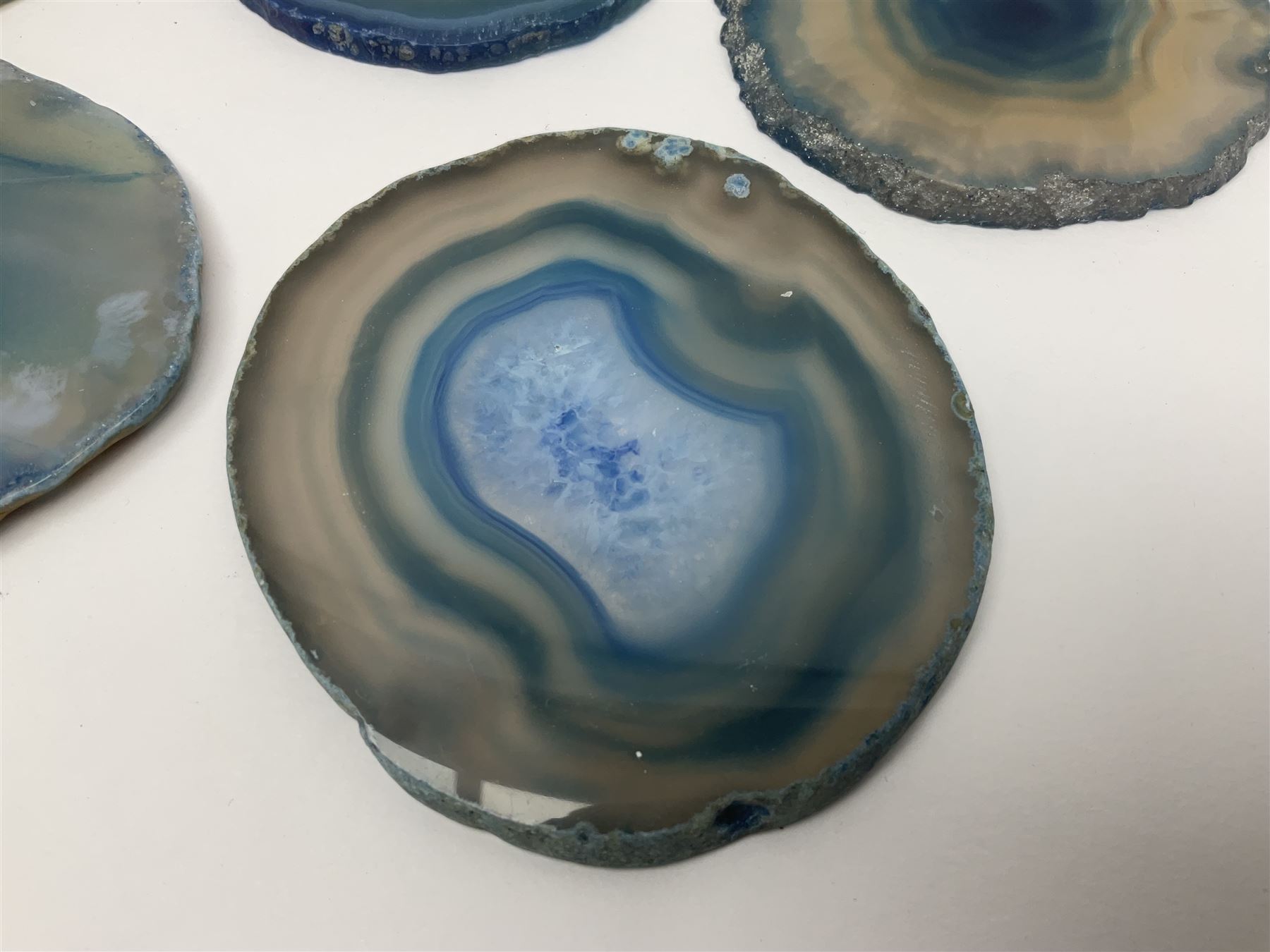 Five blue agate slices - Image 3 of 12