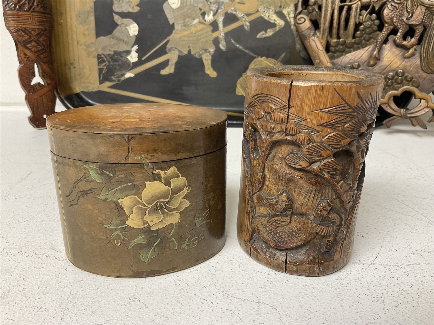 Carved bamboo brush pot - Image 5 of 20
