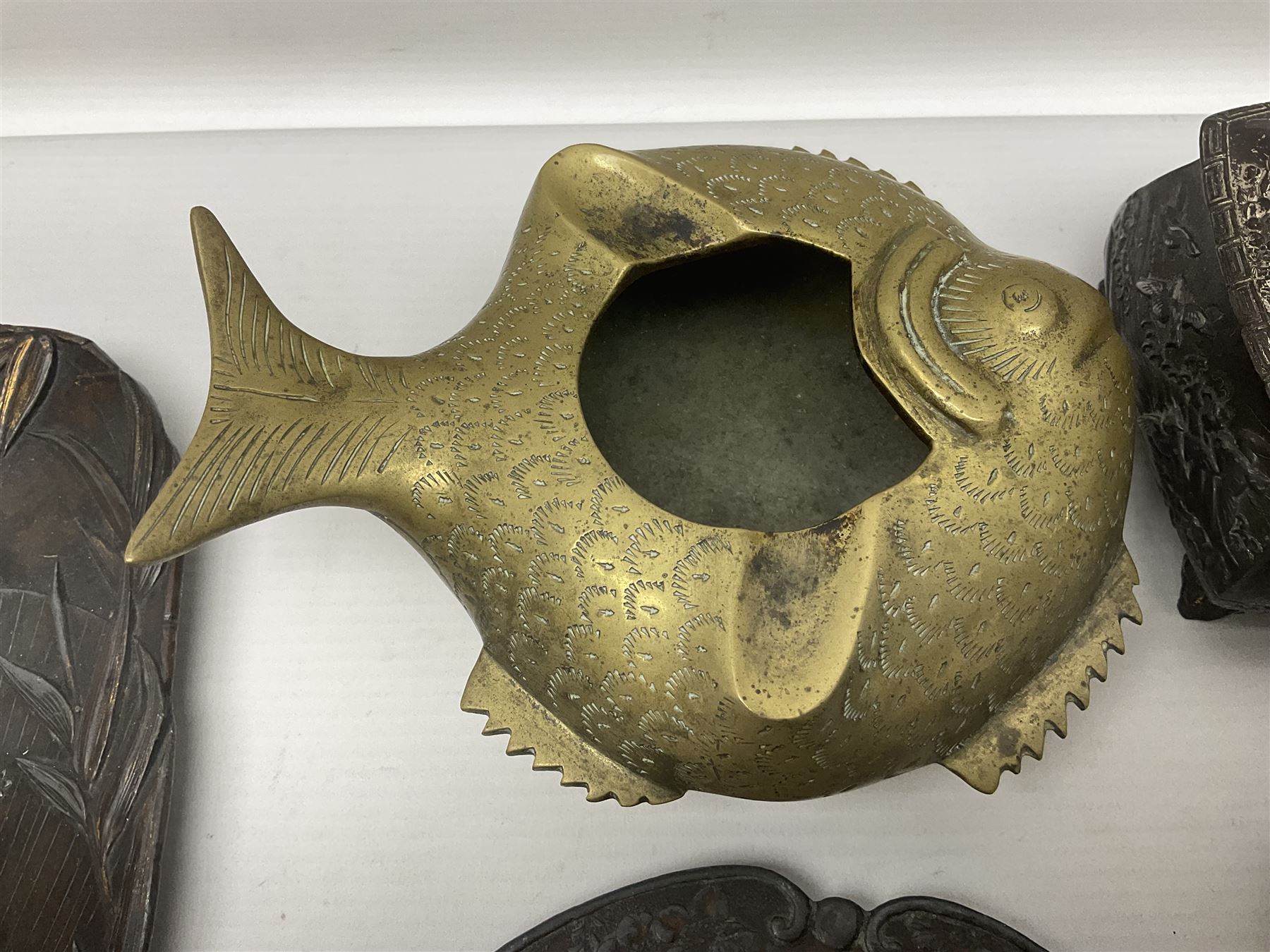 Brass sunfish ashtray - Image 11 of 17