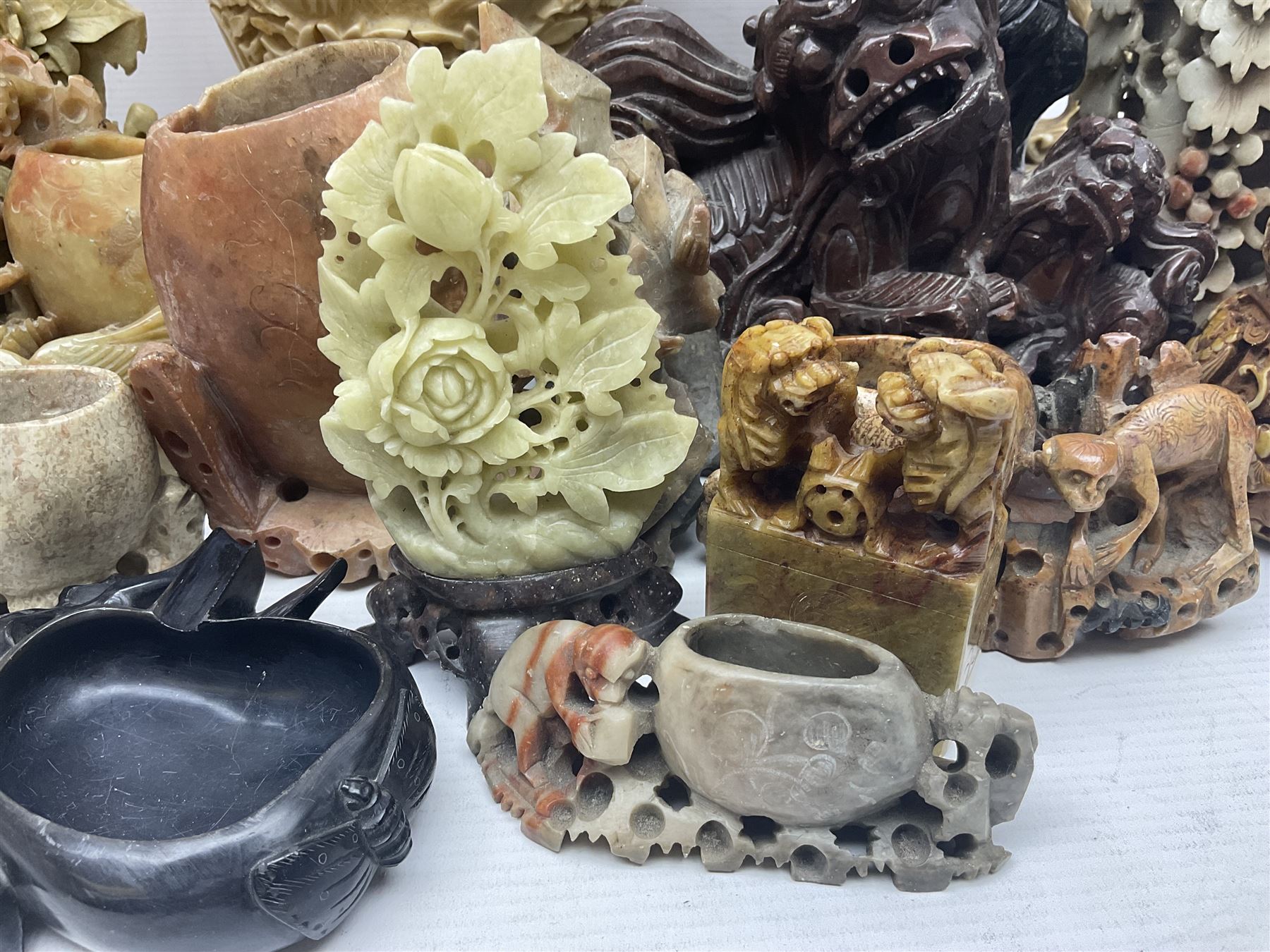 Collection of hardstone and soapstone - Image 2 of 21