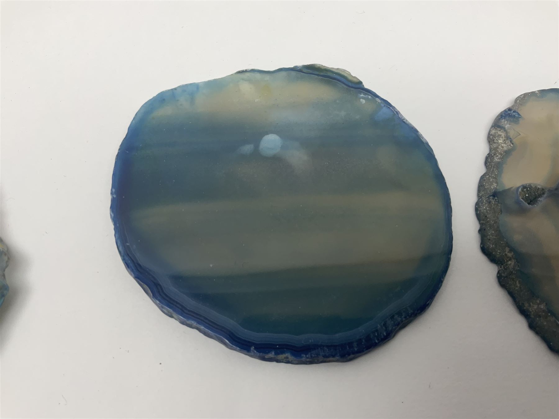 Five blue agate slices - Image 9 of 12