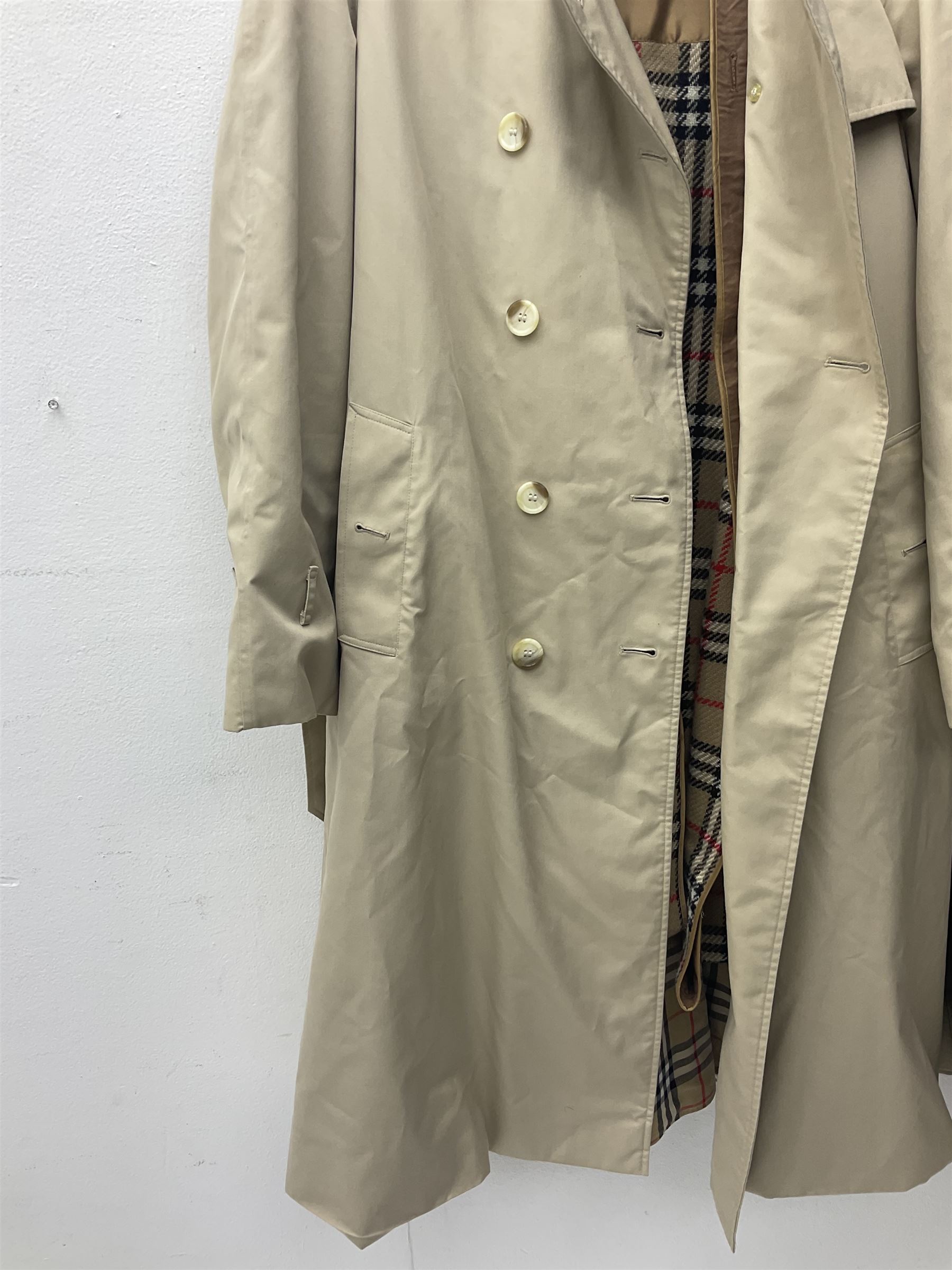 Ladies Burberry double breasted trench coat - Image 4 of 25