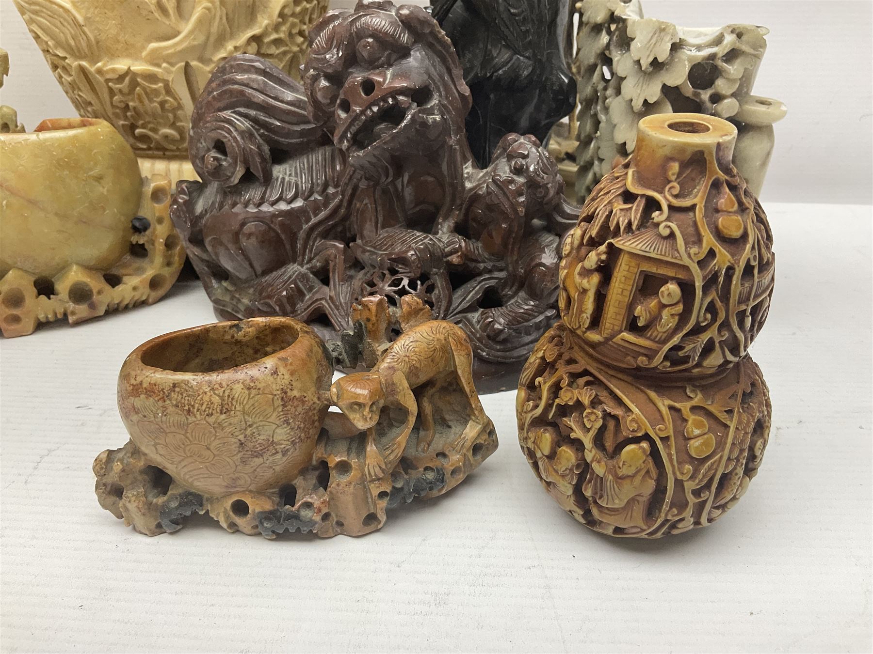 Collection of hardstone and soapstone - Image 7 of 21