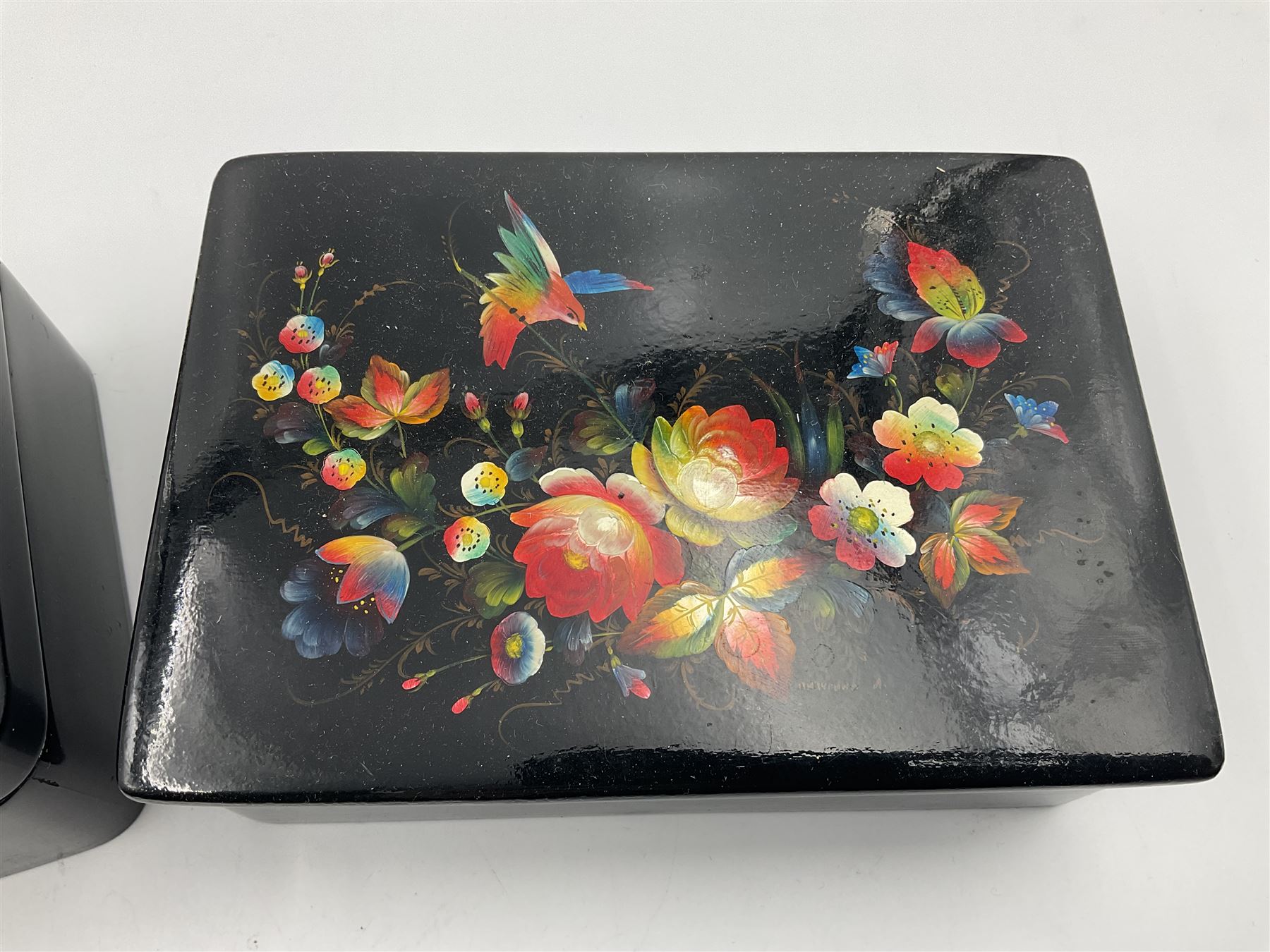 20th century Russian black lacquered papier Mache boxes - Image 11 of 12