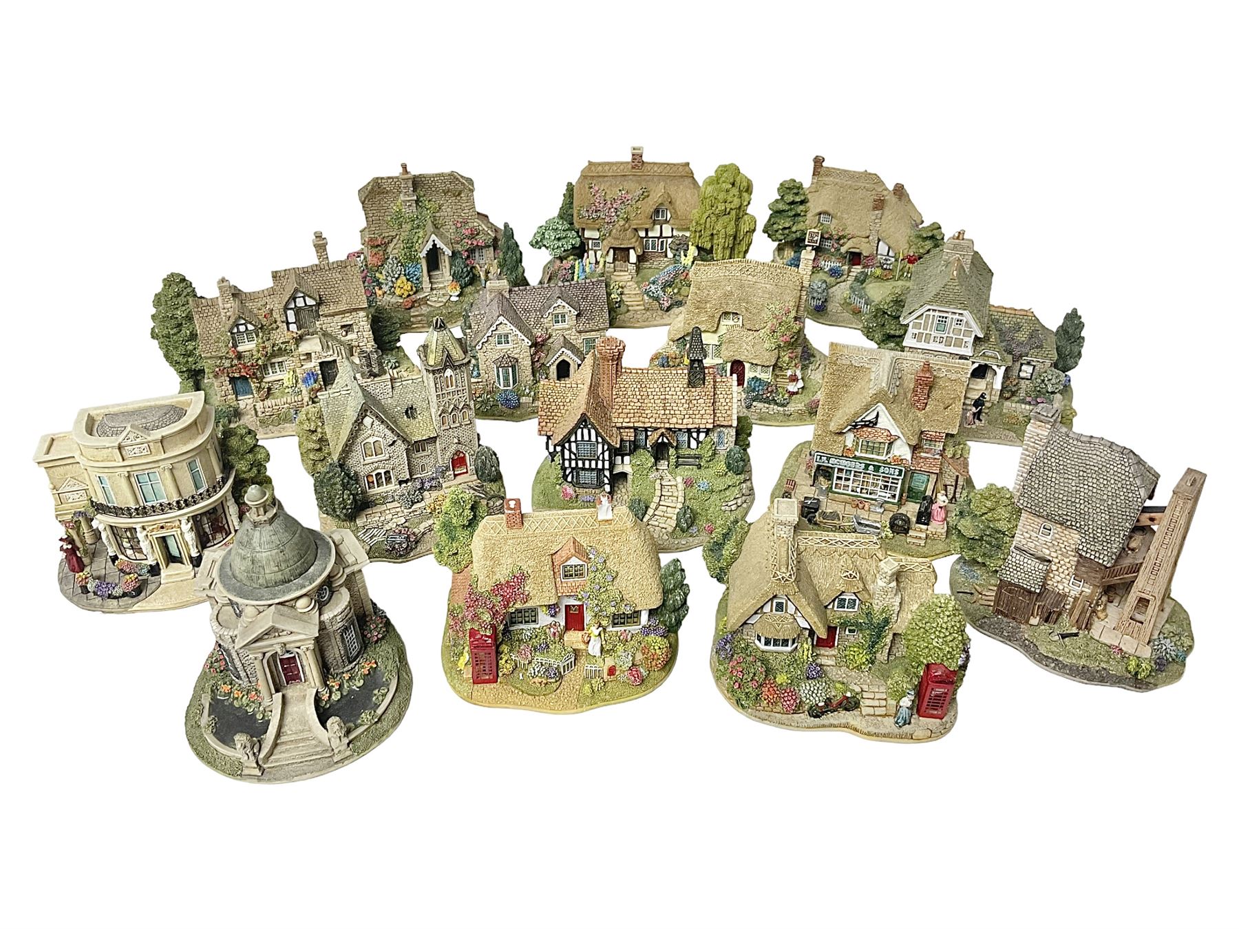 Fifteen Lilliput Lane models