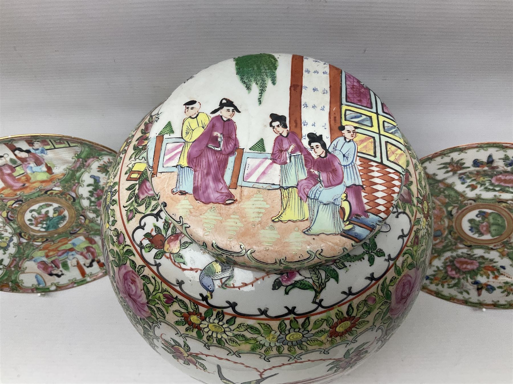 20th century large Chinese Famille Rose jar and cover - Image 14 of 19