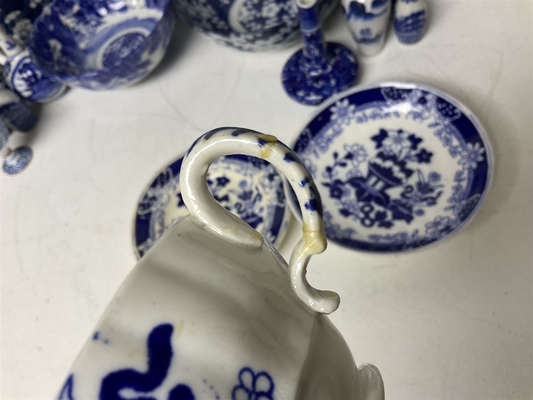 20th century Oriental blue and white ceramics - Image 8 of 20