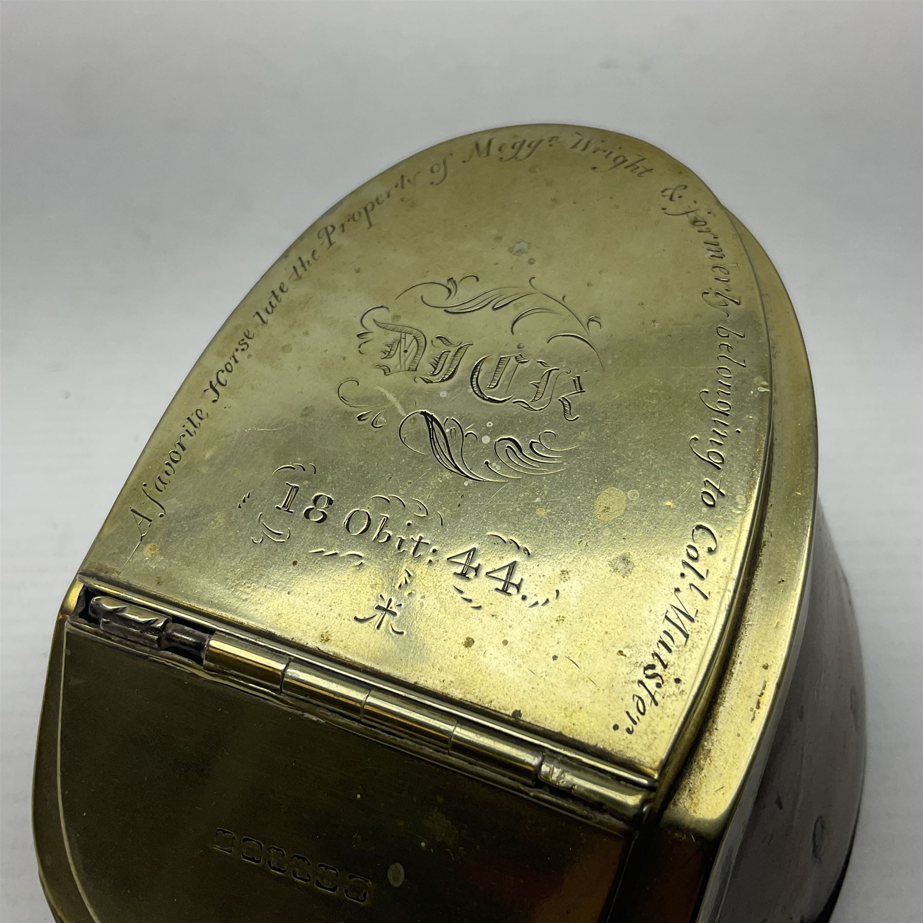 Mounted horse hoof inkwell with brass lid inscribed 'a favorite horse late the property of Megg Wrig - Image 5 of 8