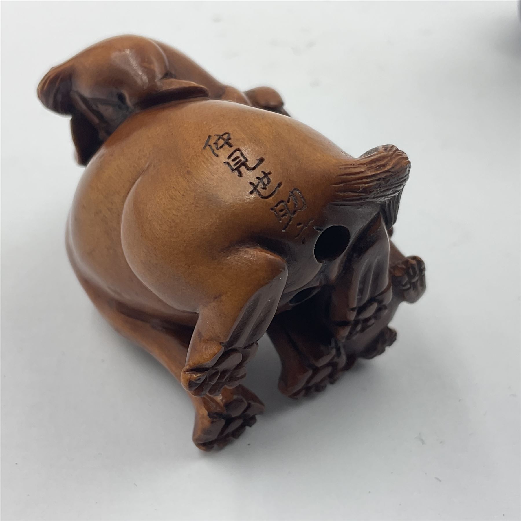 Four carved wood and composite netsuke - Image 7 of 10