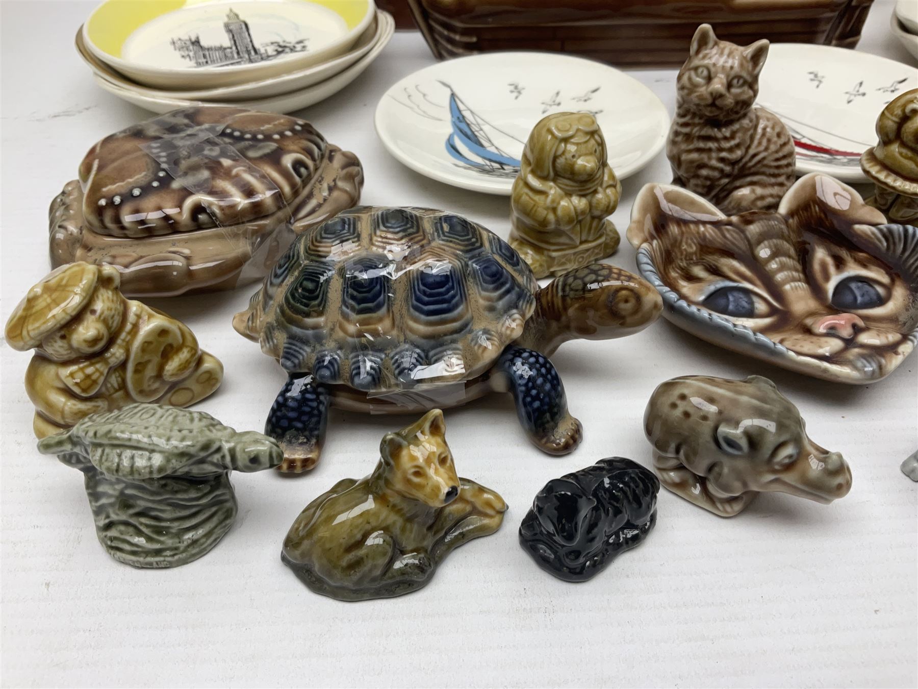 Collection of Wade ceramics - Image 3 of 10