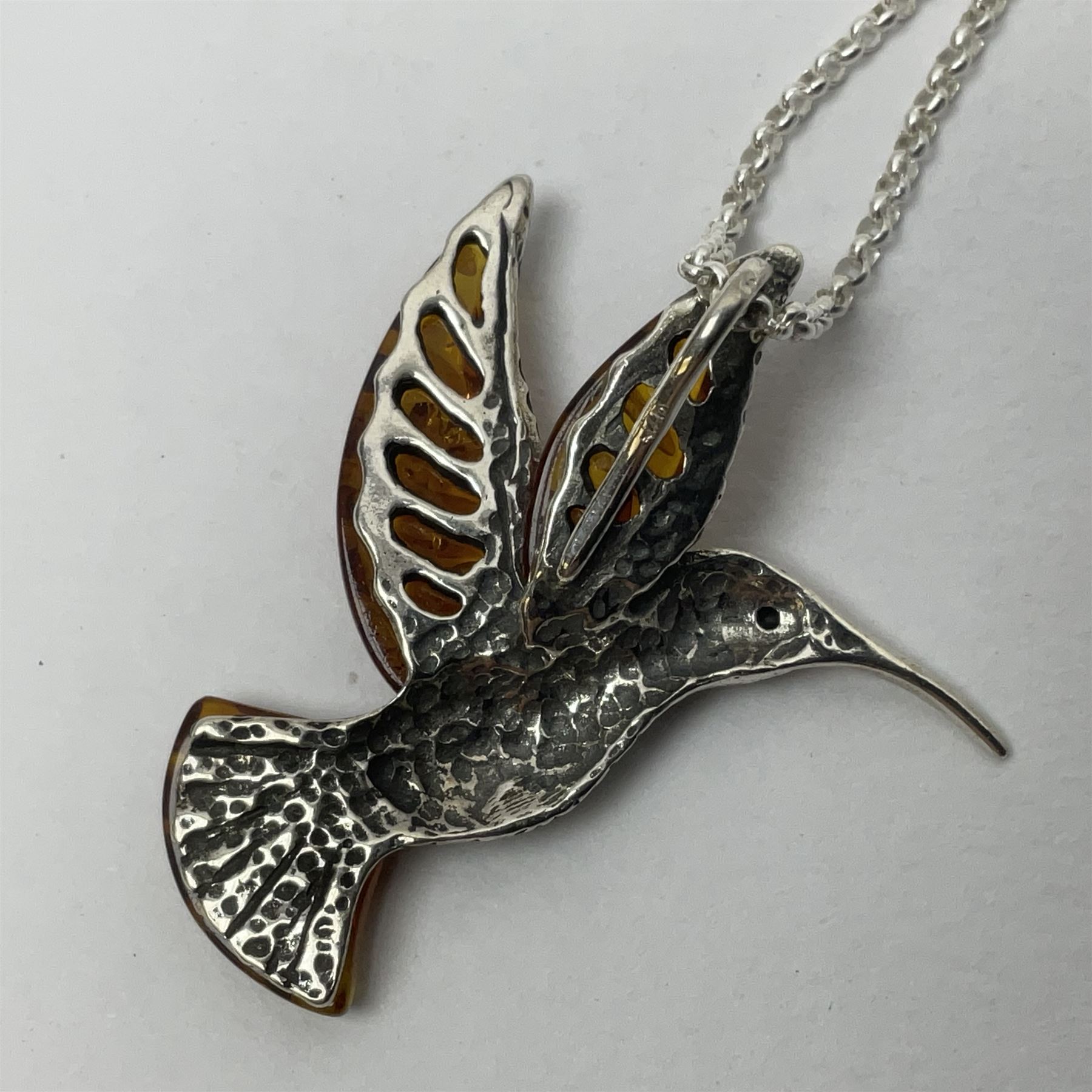 Silver Baltic amber hummingbird pendant necklace - Image 3 of 4