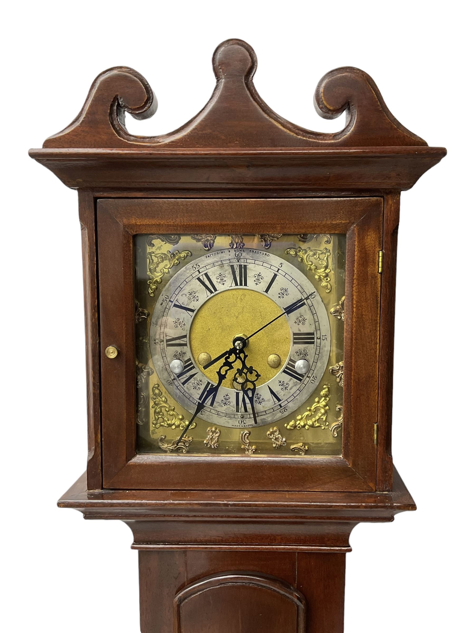 Mahogany cased grandmother clock with a quartz movement. - Image 2 of 5