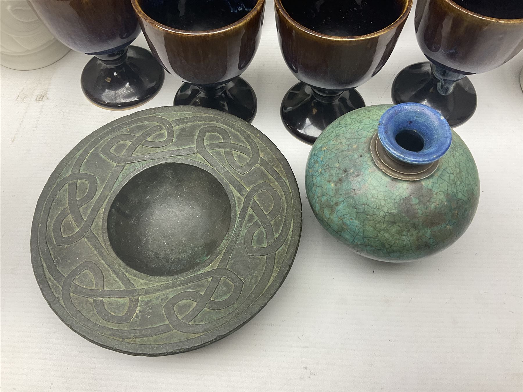 Studio pottery - Image 2 of 8