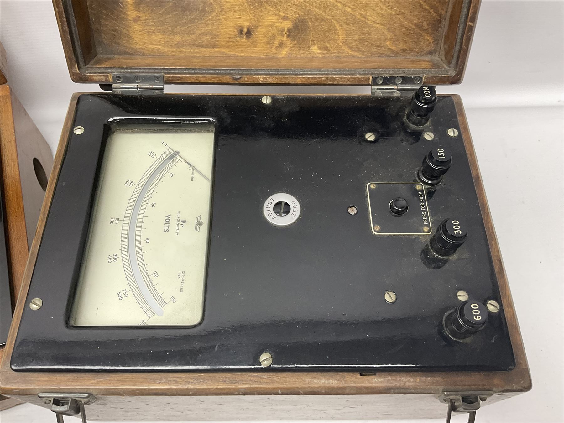 Cambridge Scientific Instrument Co voltmeter - Image 6 of 8