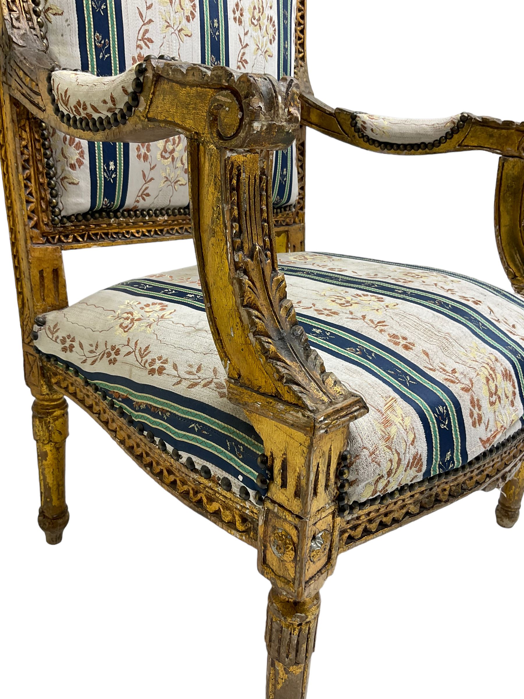 Late 20th century French design carved giltwood armchair - Image 5 of 8