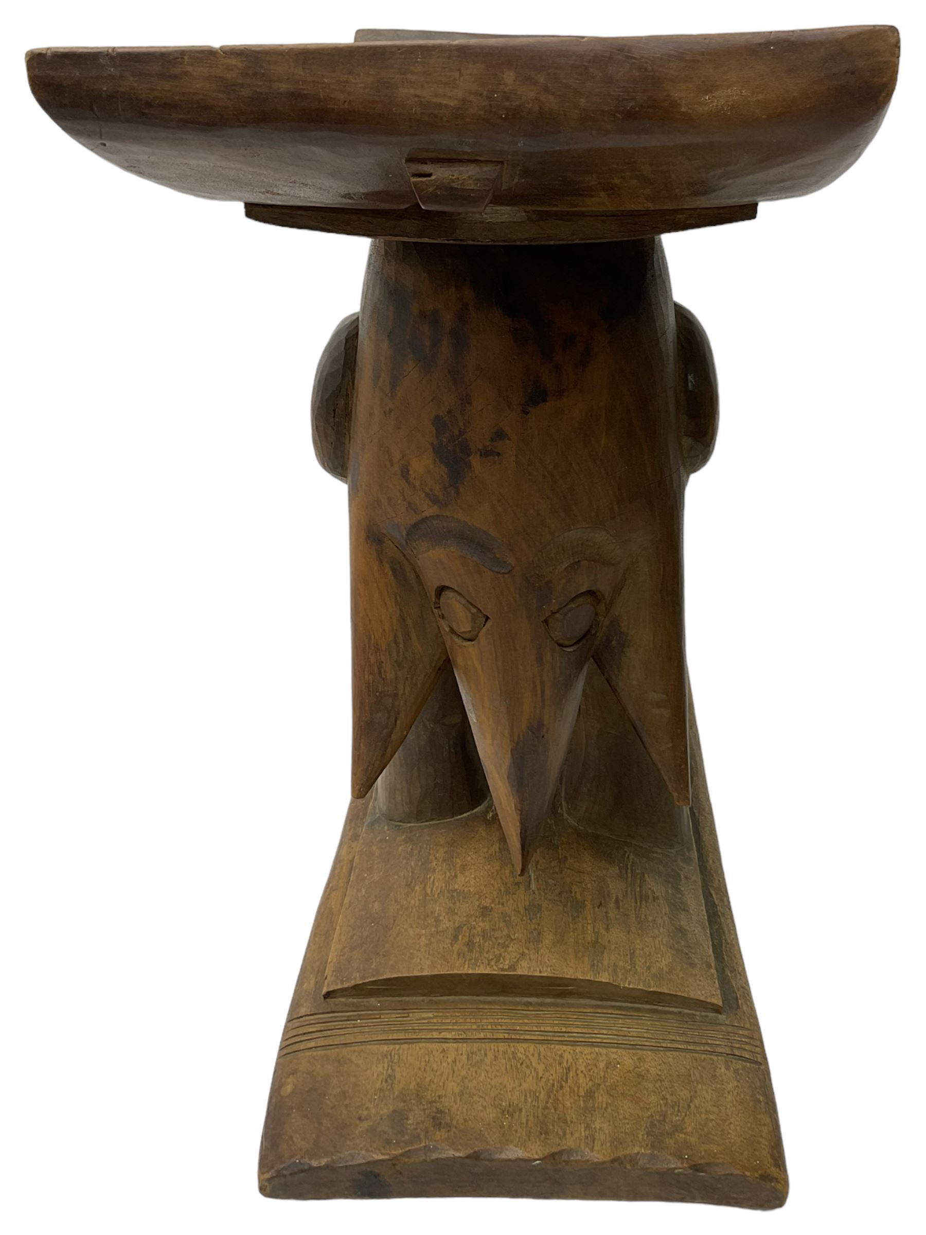 20th century African Ashanti hardwood stool - Image 4 of 10