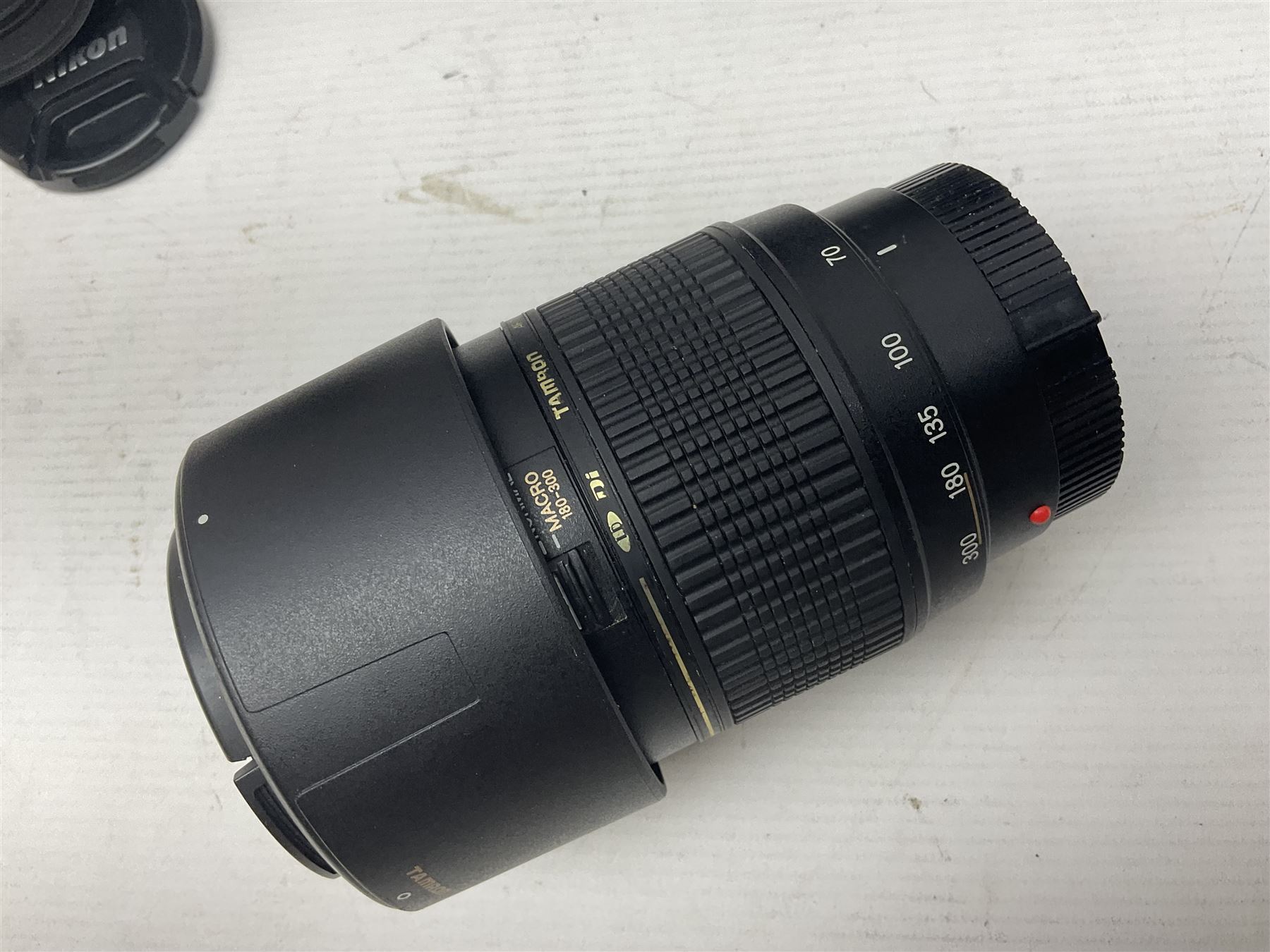 Nikon 'ED AF Micro Nikkor 200mm 1:4D' lens - Image 6 of 18