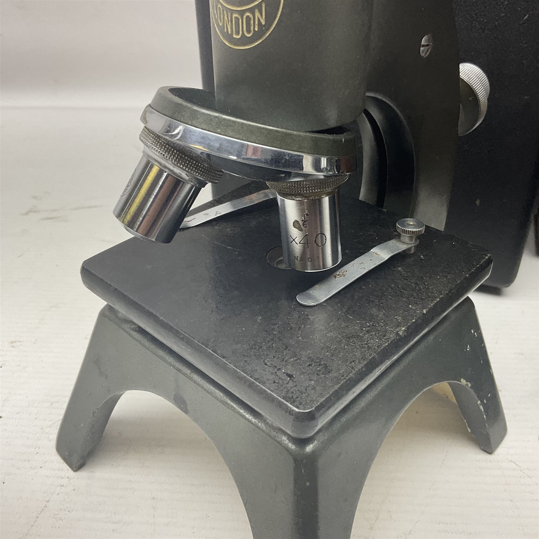 Four microscopes - Image 14 of 25