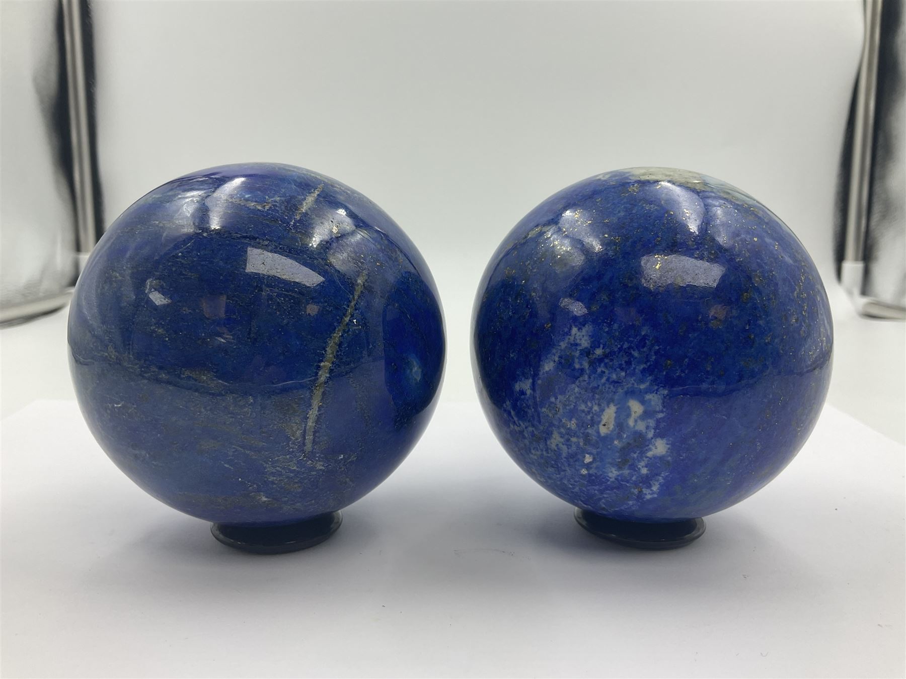 Pair of Lapis lazuli spheres - Image 7 of 8