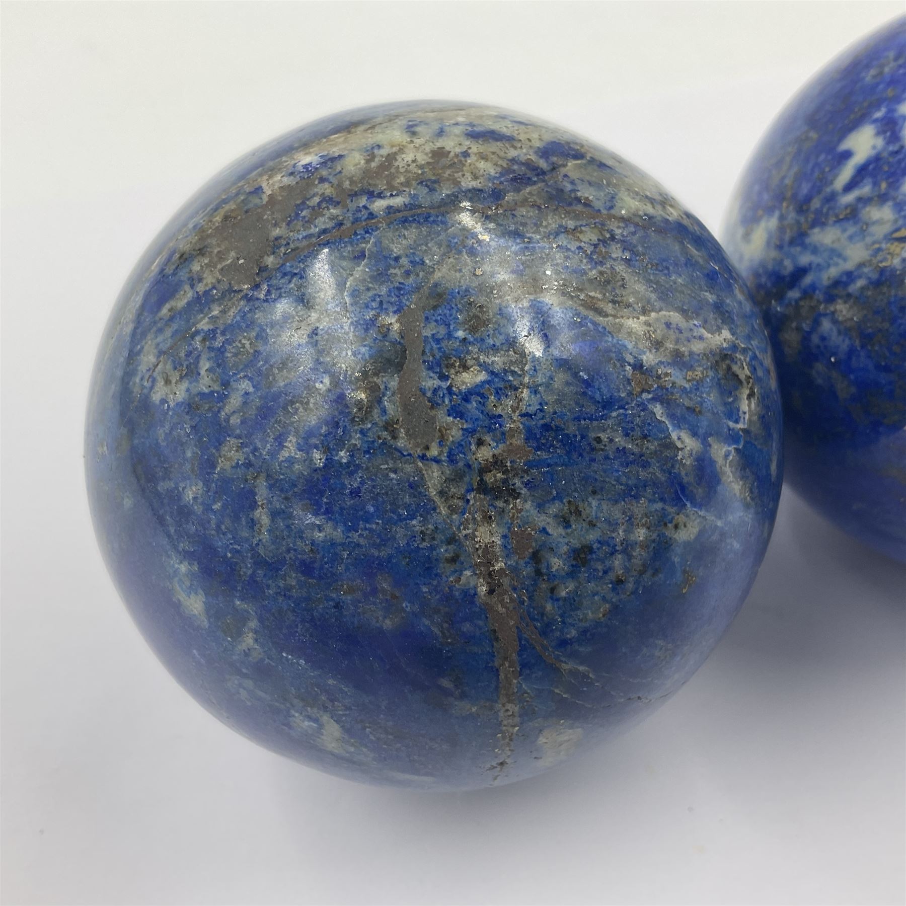 Pair of Lapis lazuli spheres - Image 3 of 8