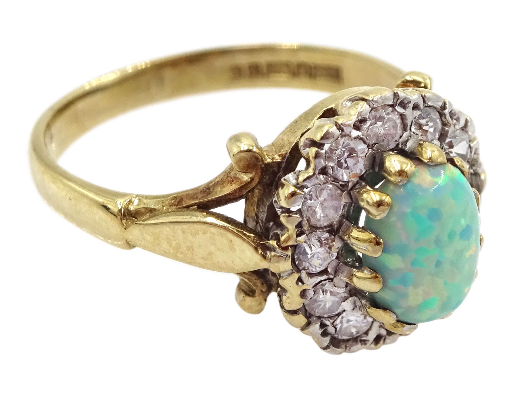 9ct gold opal and cubic zirconia cluster ring - Image 3 of 4