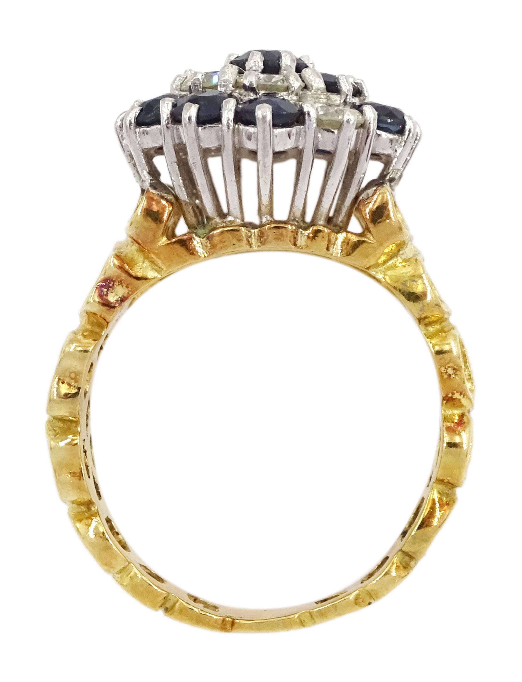 18ct gold sapphire and round brilliant cut diamond cluster ring - Image 7 of 7