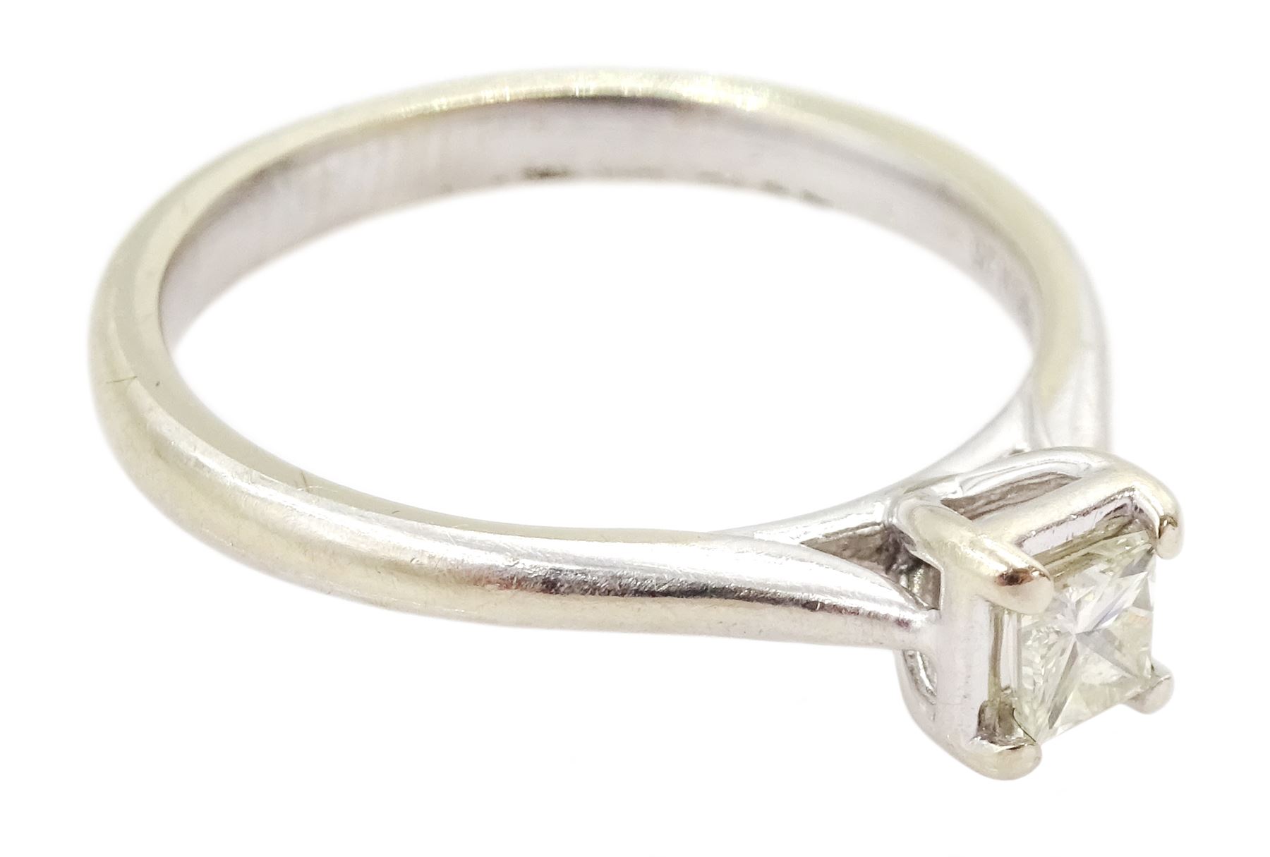 18ct white gold single stone princess cut diamond ring - Image 3 of 4