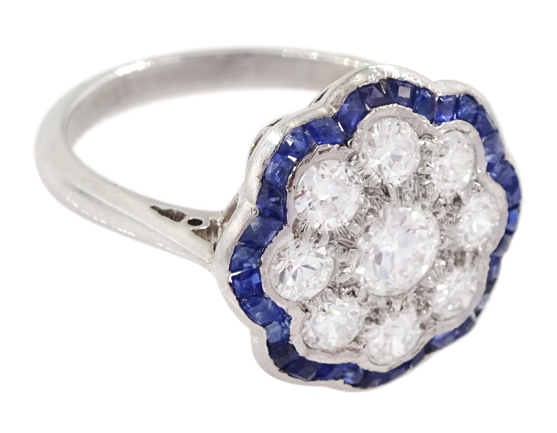 18ct white gold old cut diamond and calibre cut sapphire flower head cluster ring - Image 3 of 4