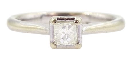18ct white gold single stone princess cut diamond ring