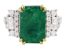 18ct white gold emerald cut emerald ring