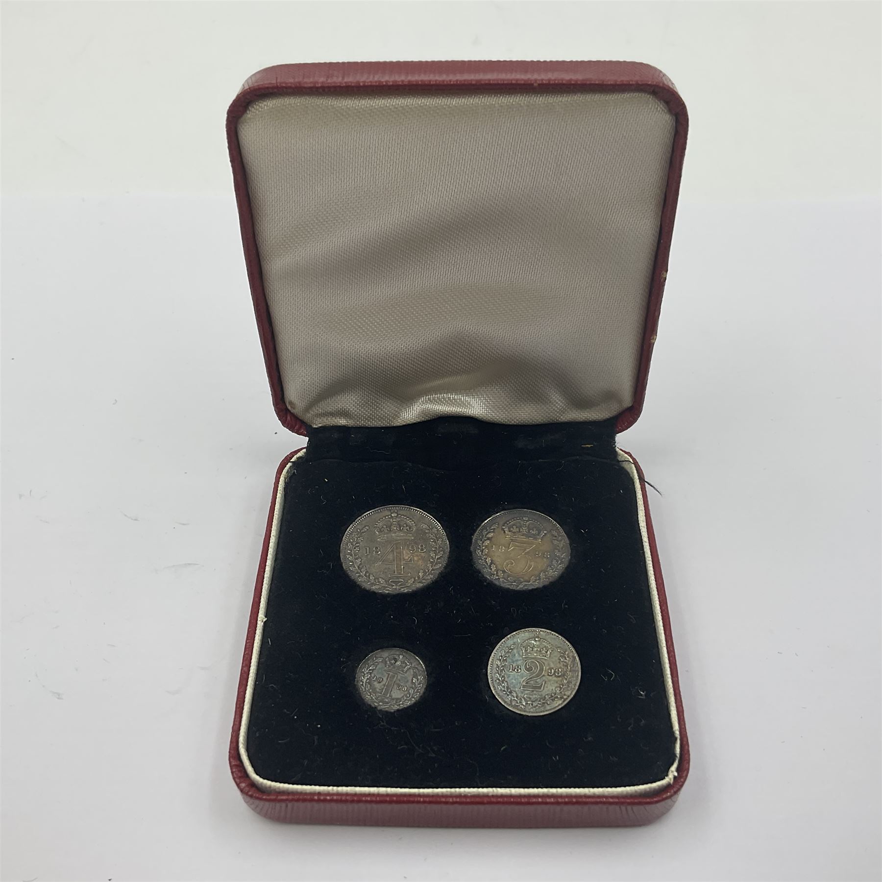 Queen Victoria 1898 maundy coin set - Image 2 of 4