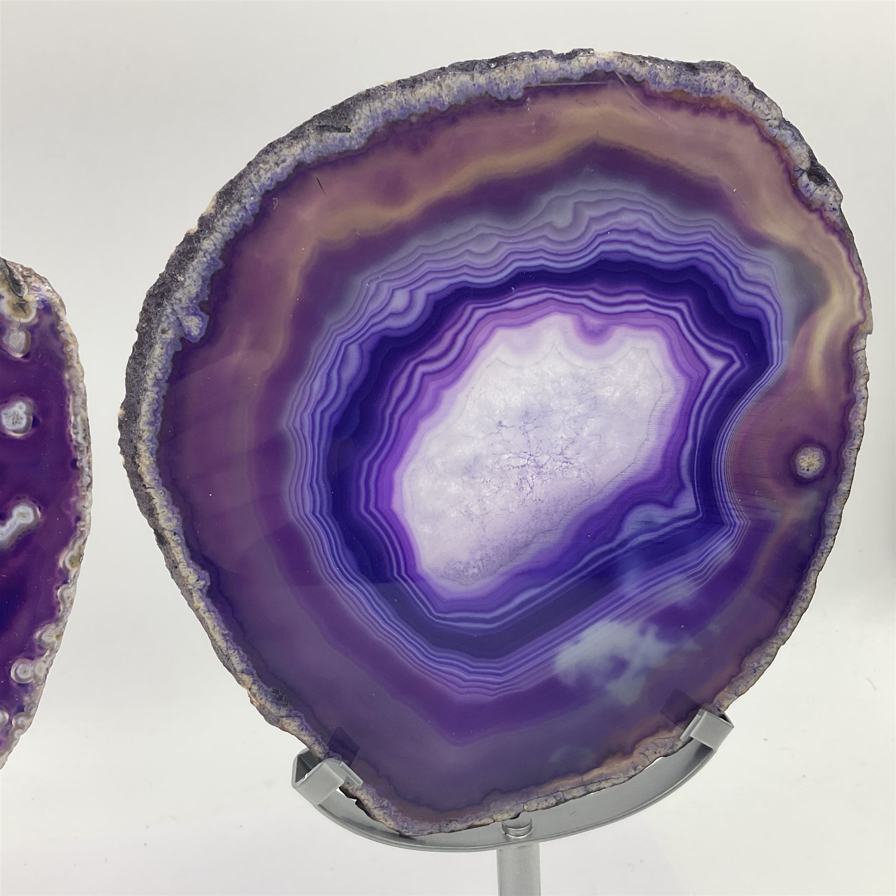 Pair of purple agate slices - Image 6 of 11