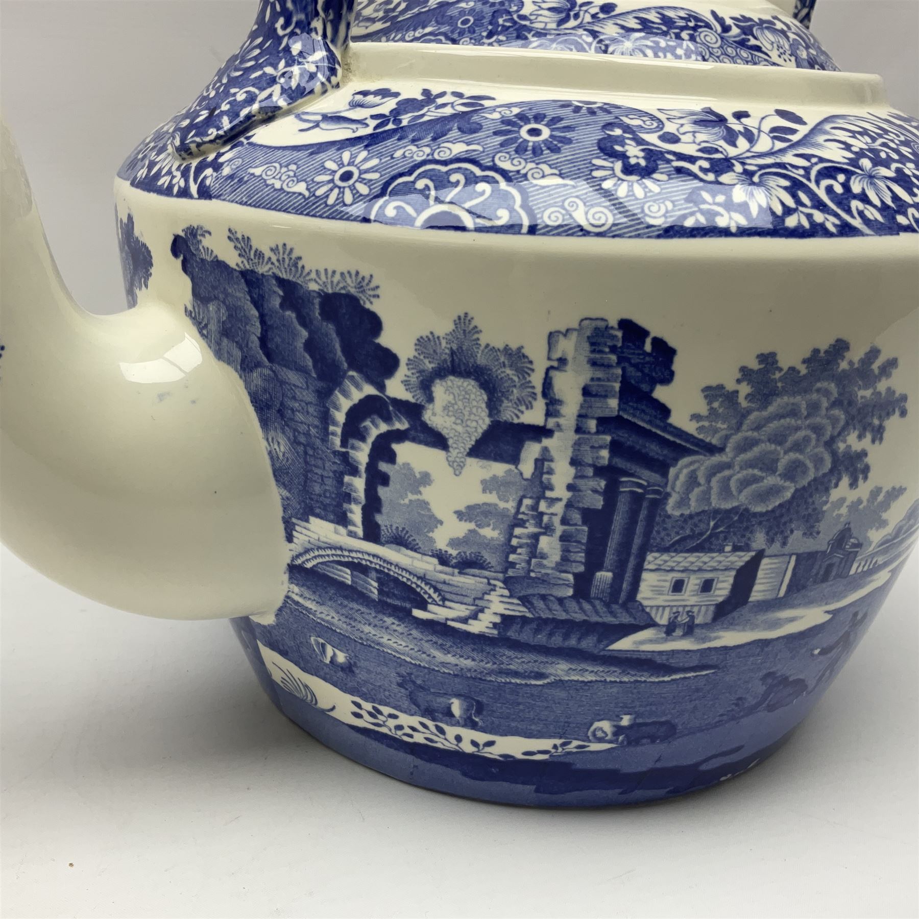 Spode blue and white kettle - Image 11 of 12