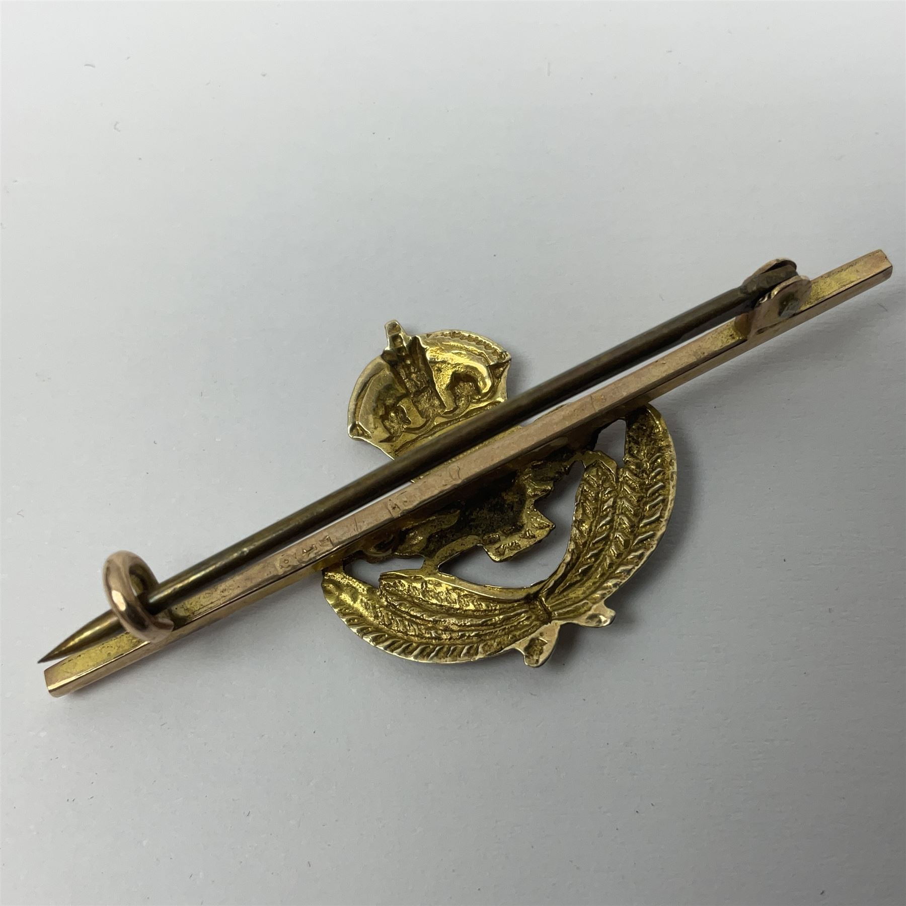 9ct gold enamel RAF sweetheart brooch - Image 3 of 7