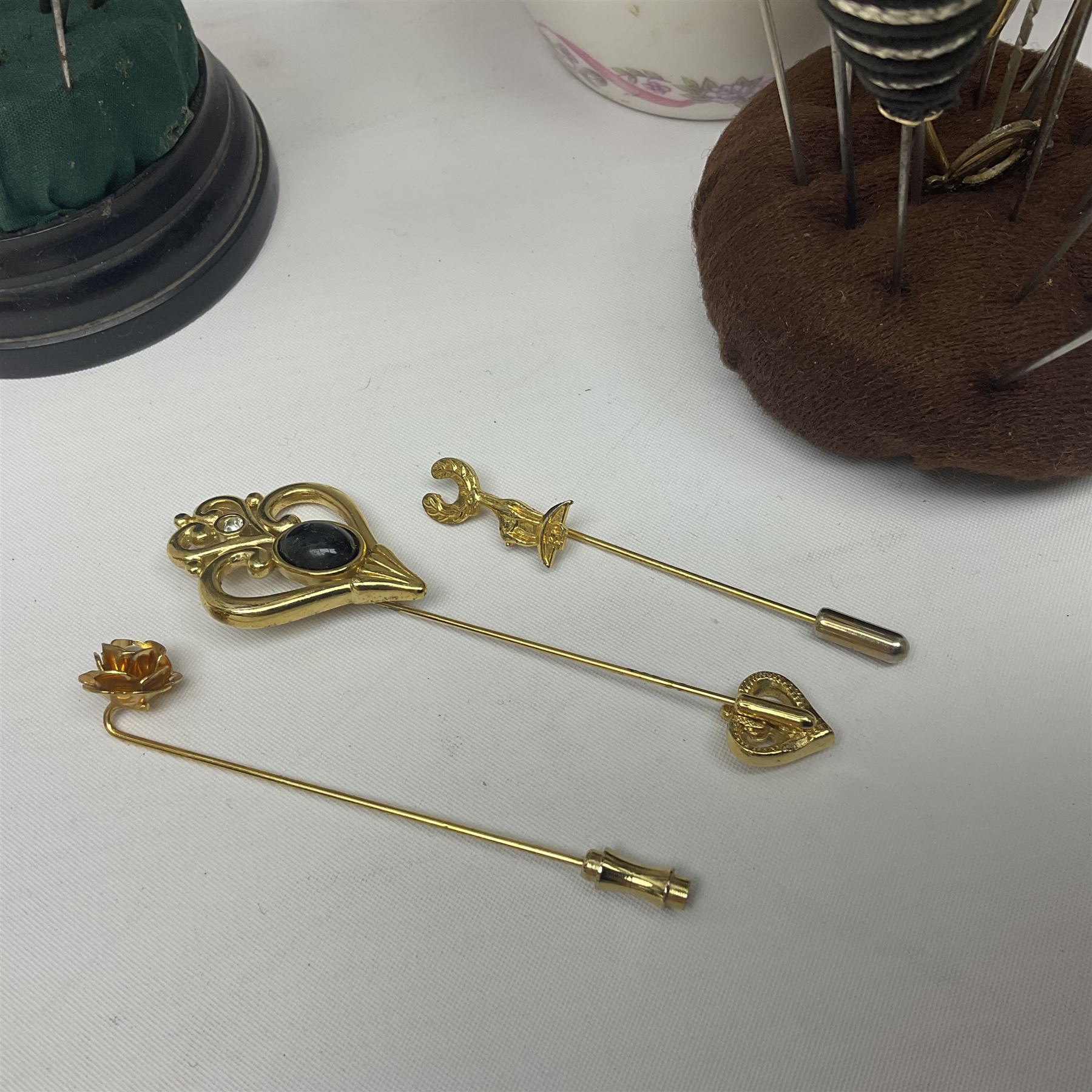 Collection of victorian and later hat pins - Image 2 of 15