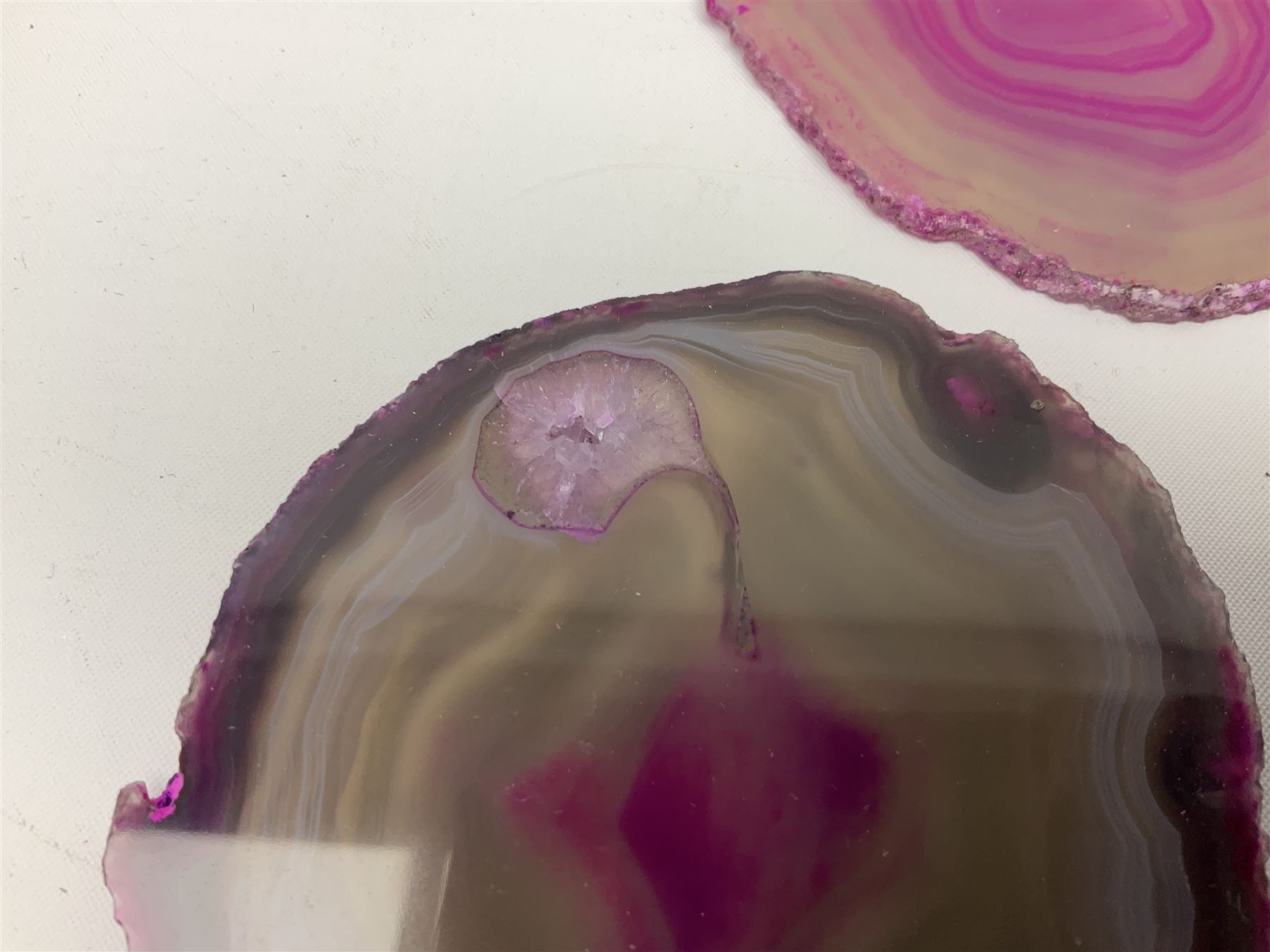 Five pink agate slices - Image 3 of 6