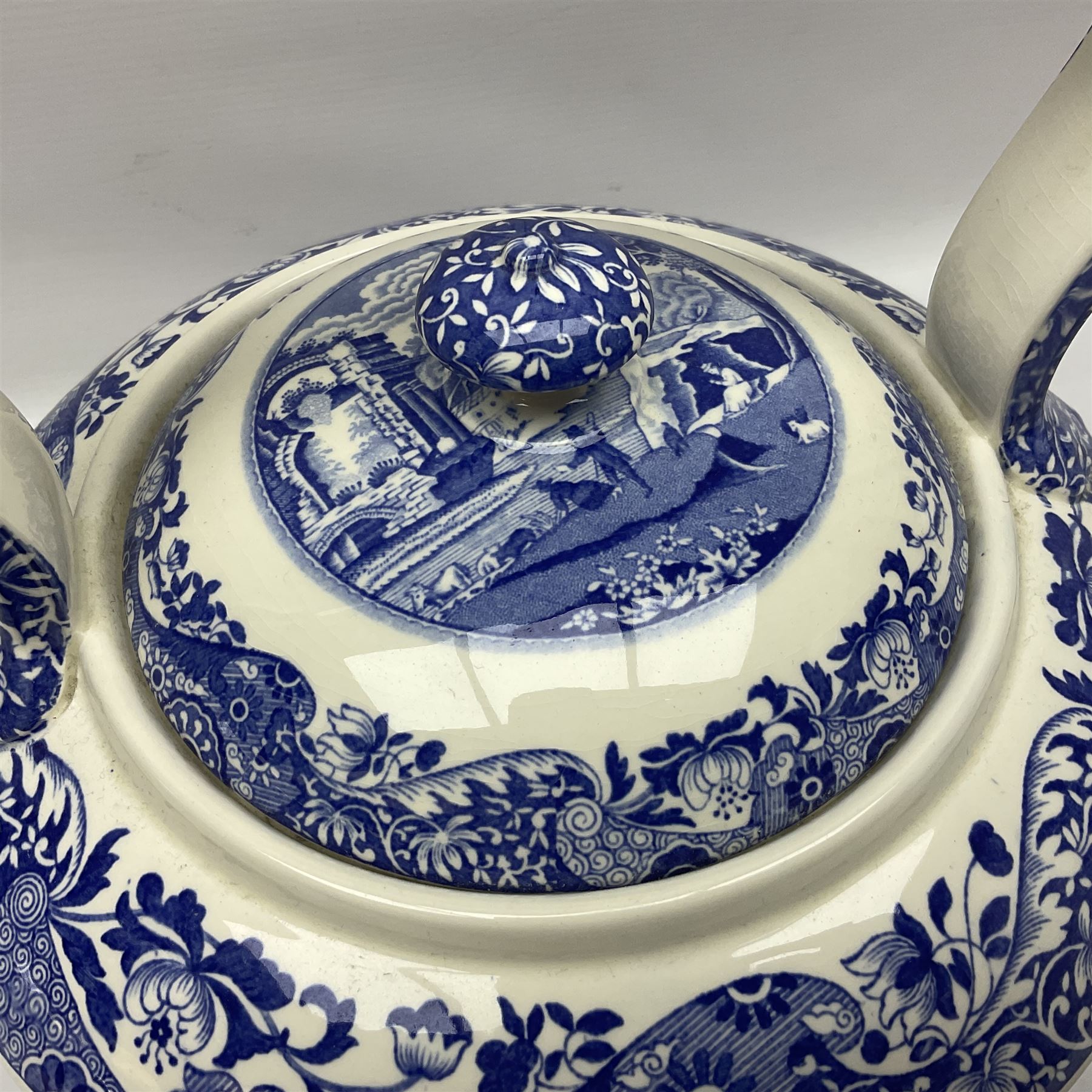 Spode blue and white kettle - Image 3 of 12