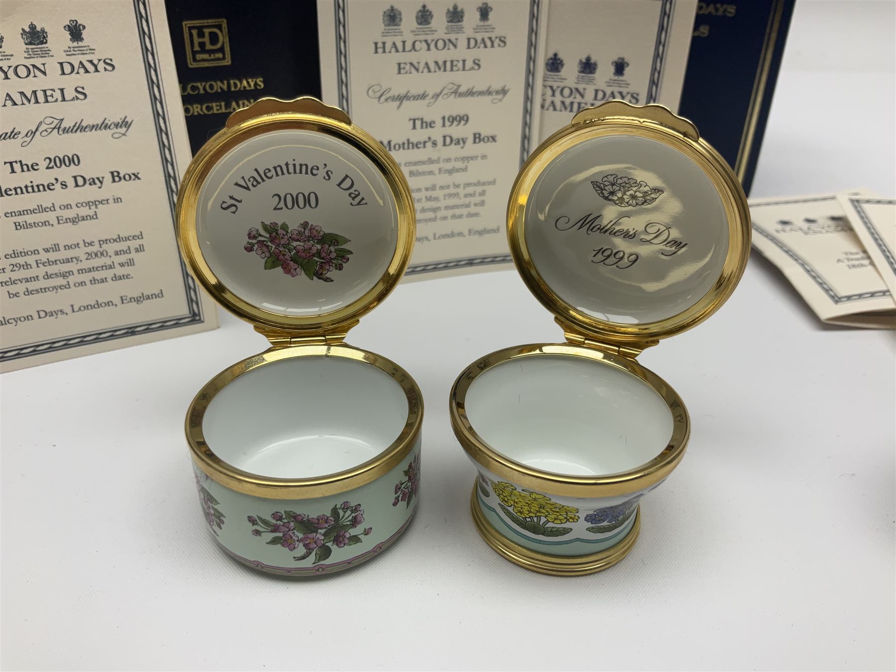 Five Halcyon Days enamel boxes - Image 9 of 14