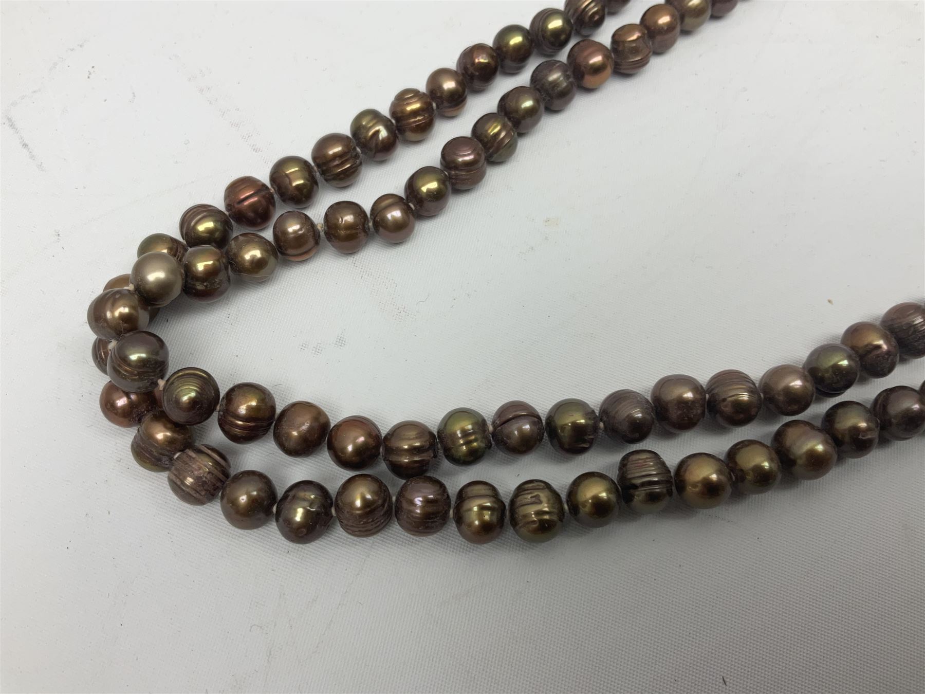 Six fresh water pearl necklaces - Image 21 of 36