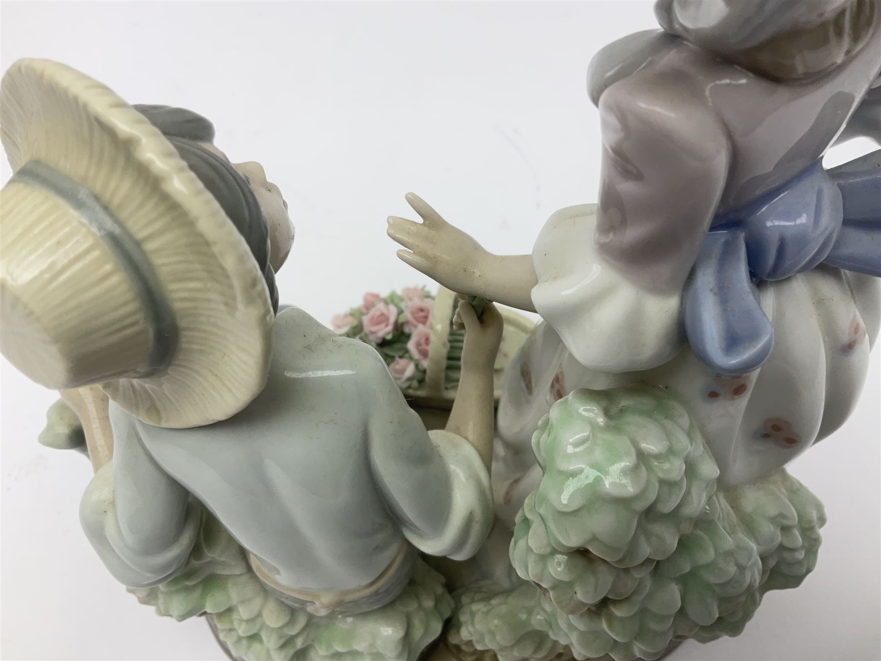 Lladro figure group For You - Image 10 of 11
