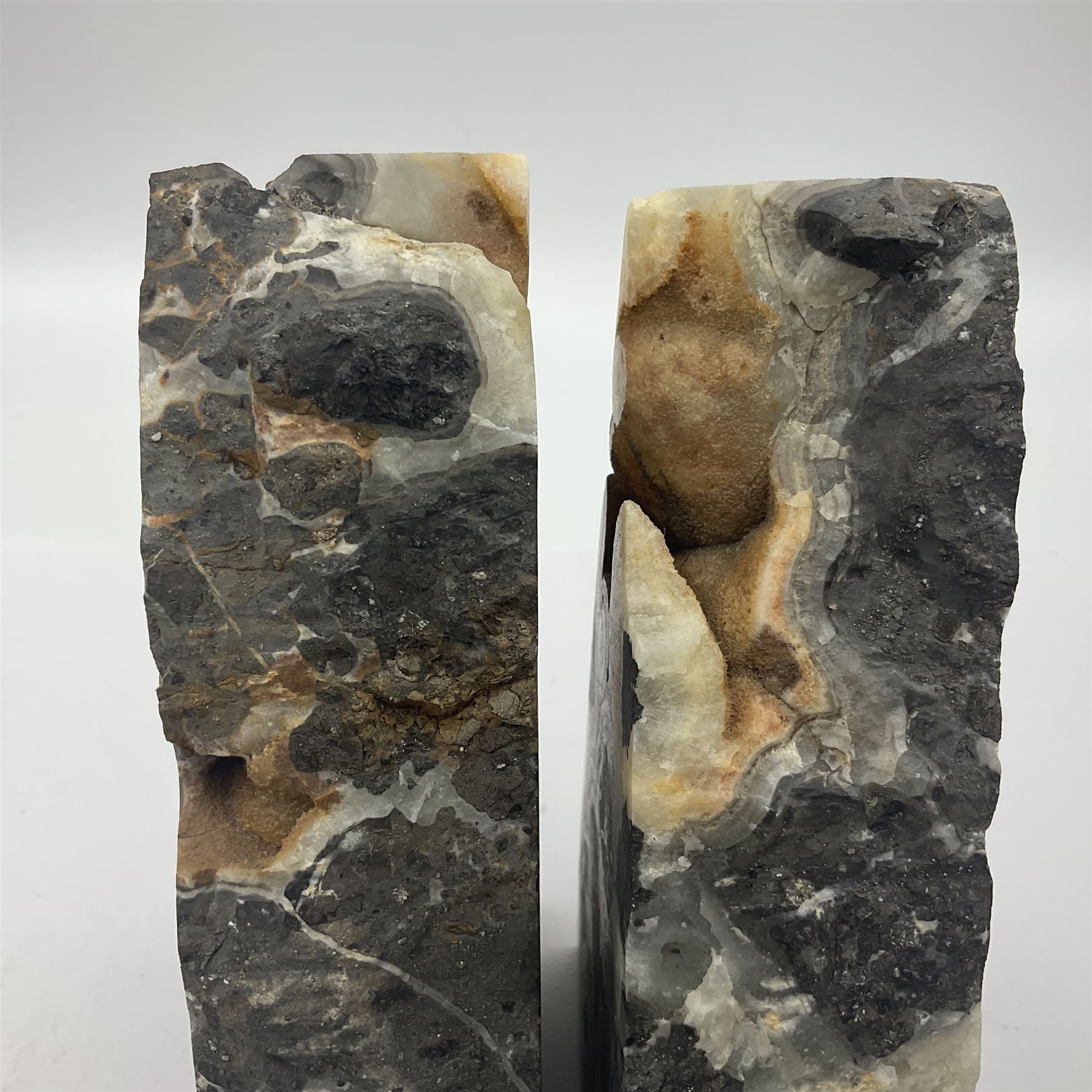 Pair of septarian onyx bookends of rectangular form with polished to three sides with a raw outer ed - Image 8 of 12