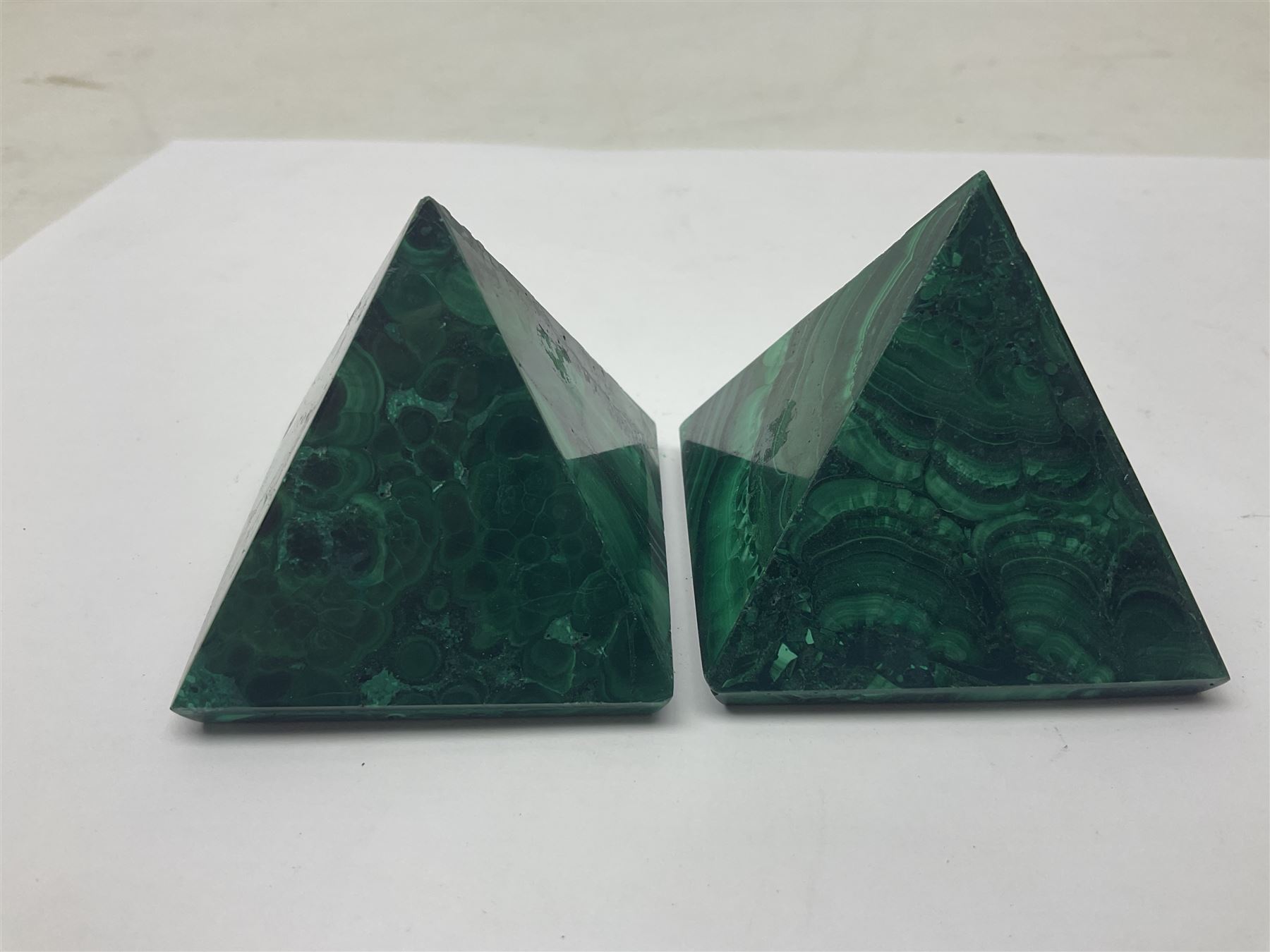 Pair of malachite pyramids - Image 7 of 8