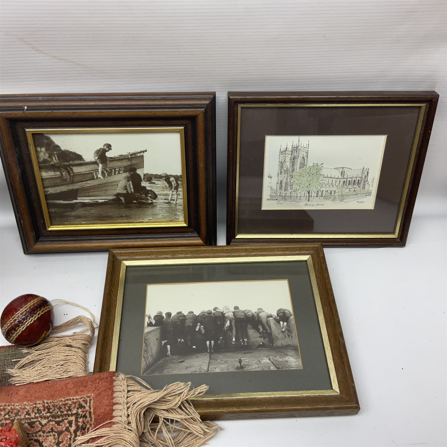 Two Art of Sport signature collection miniature cricket bats - Image 8 of 8